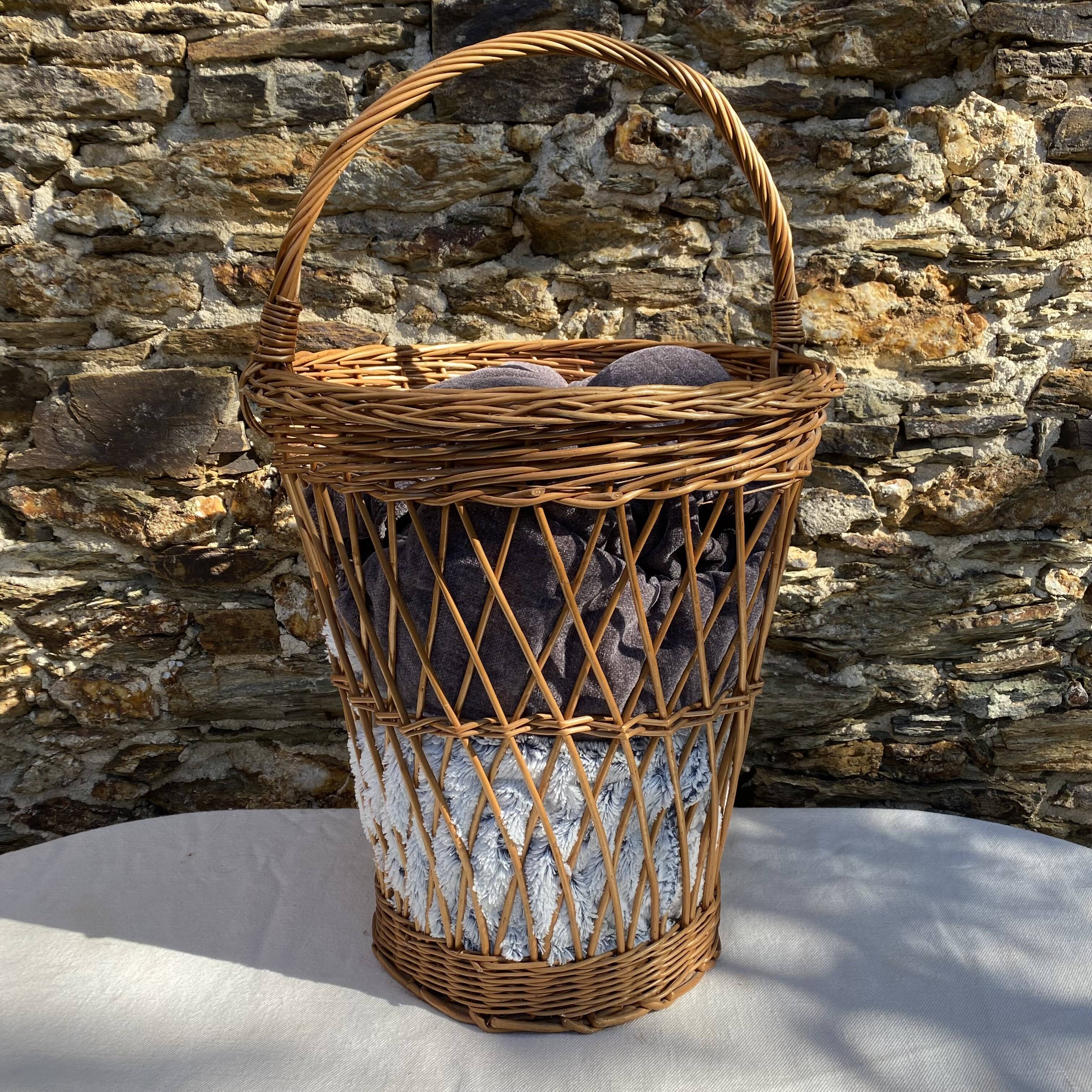 Panier haut vintage en osier
