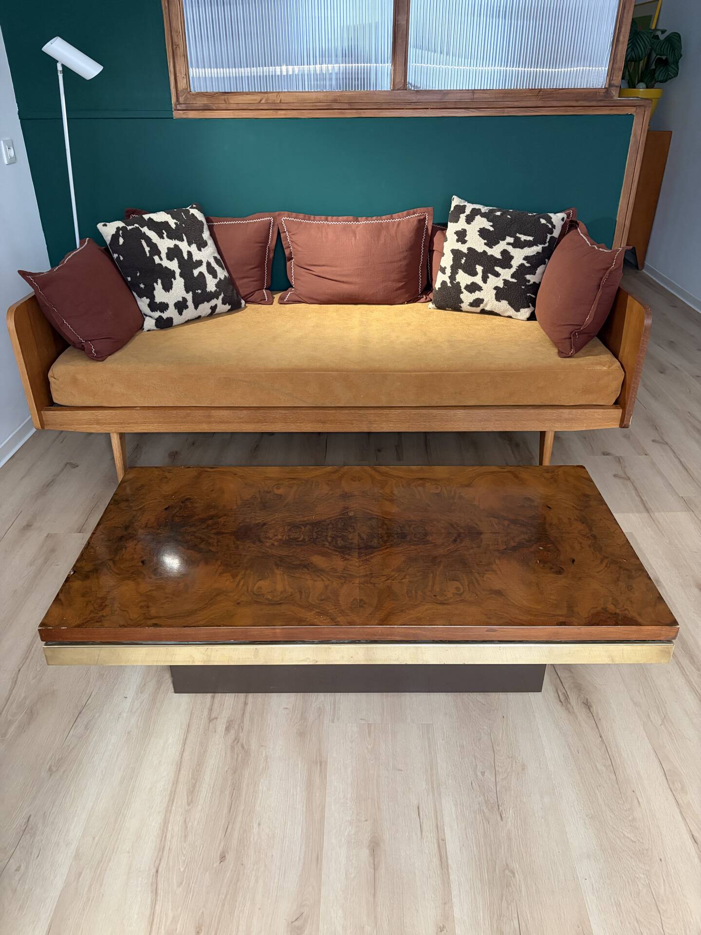 Elm burl coffee table and brass 70s Roche Bobois
