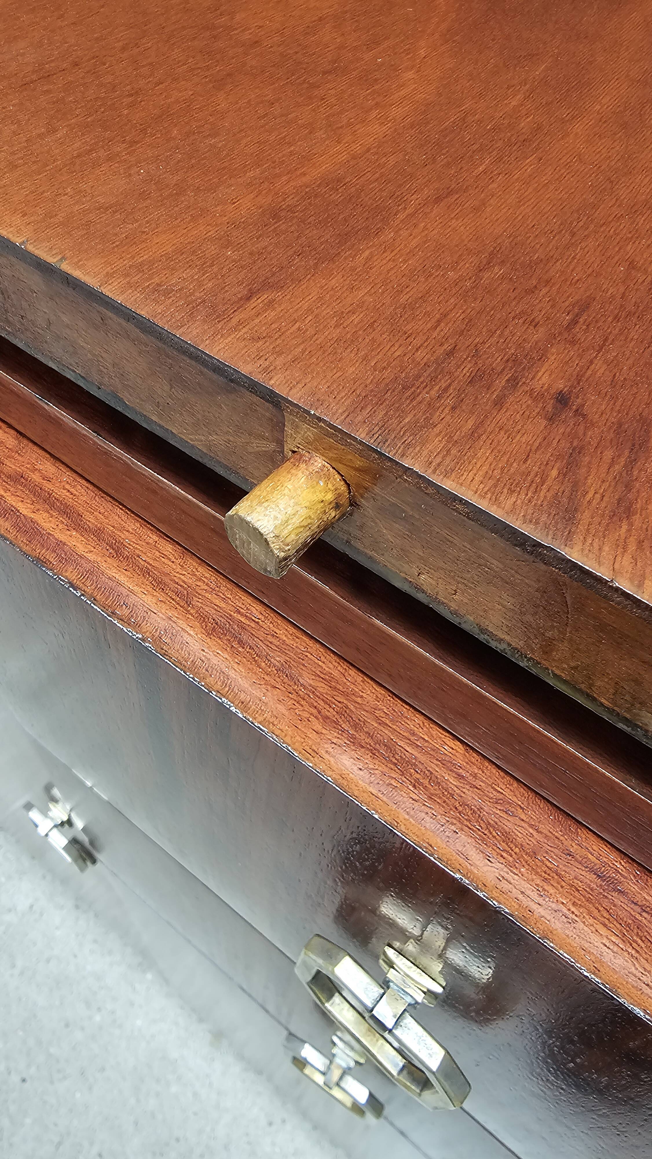 Art Deco buffet by Saddier & Fils in solid rosewood and veneer.
