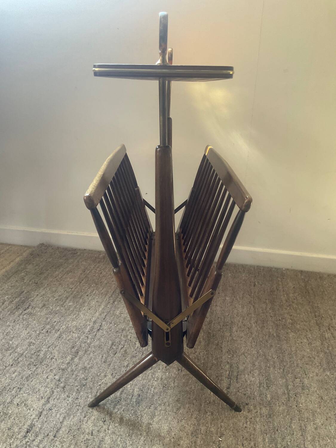 Folding magazine rack attributed to Ico Parisi-Italy from the 1950s