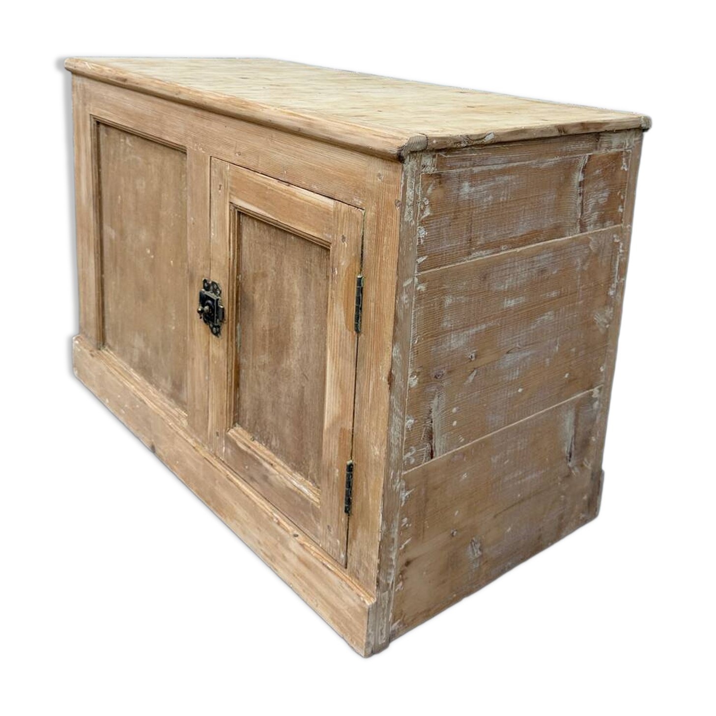 Buffet bas de campagne, rénové