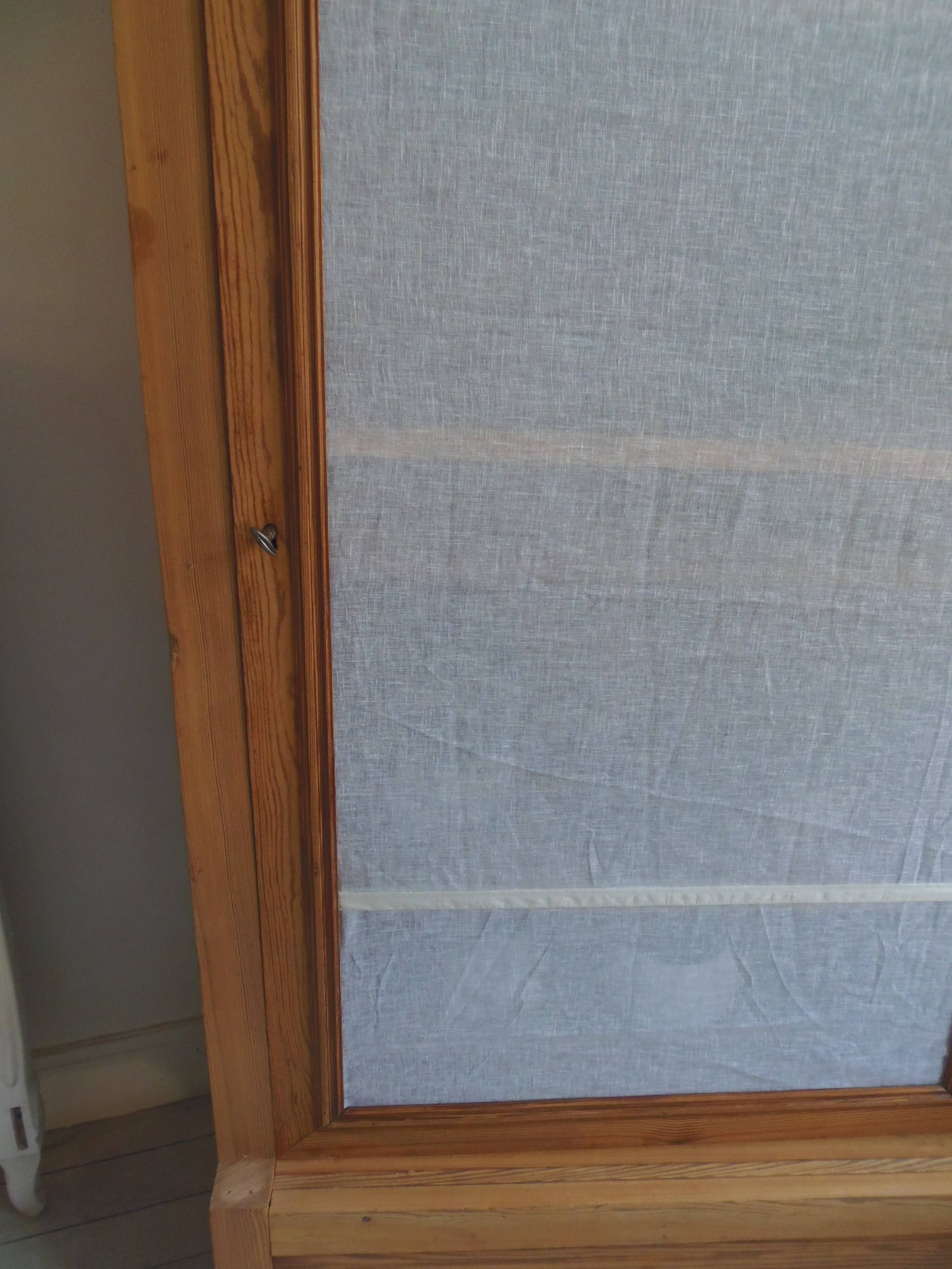 Lingerie, wardrobe, dresser from 1905 in pitch pine with a waxed finish.