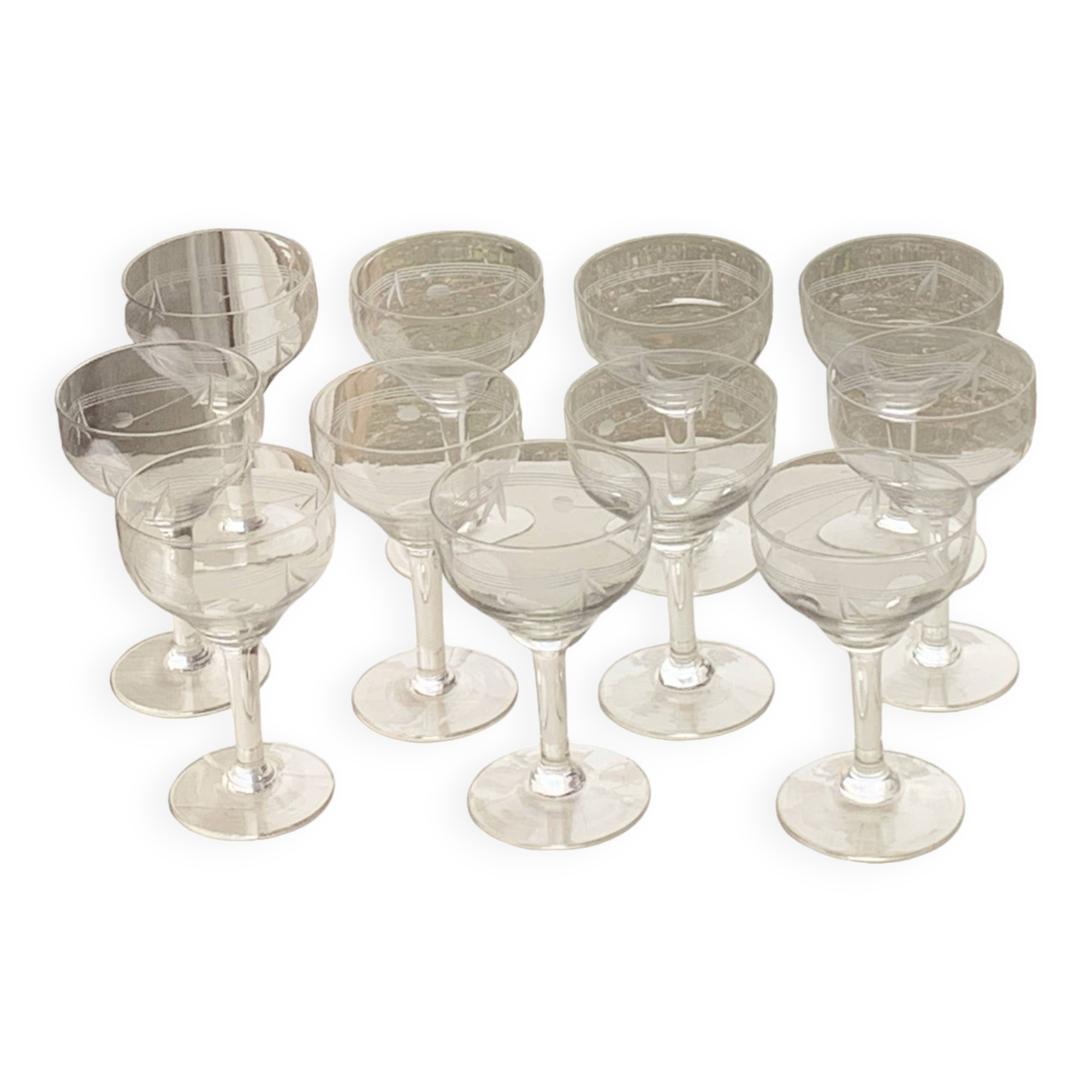 10 wine glasses, carved transparent glass, art deco cups, old and trendy
