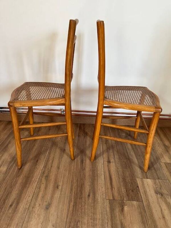 Paire de chaises cannées