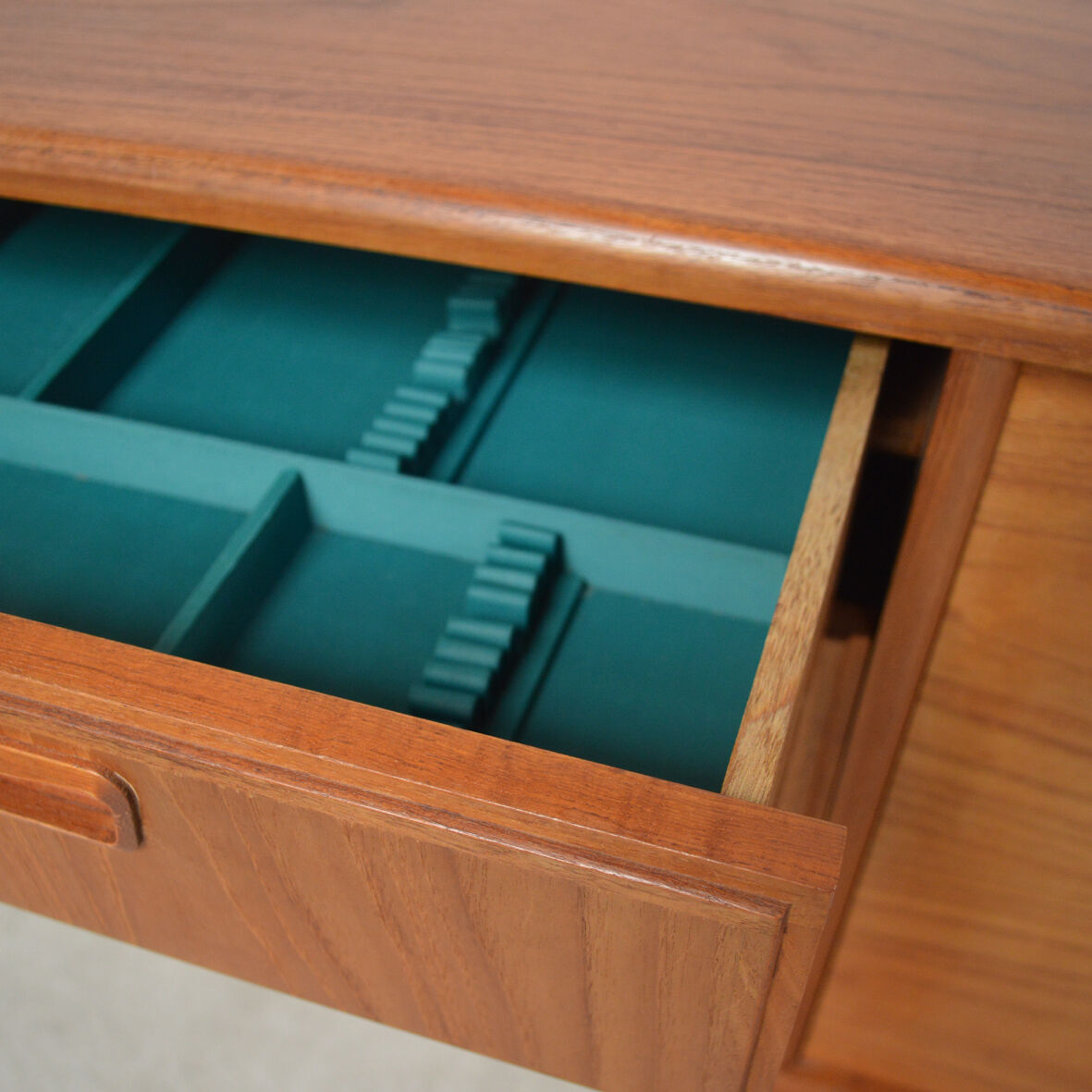 Enfilade Scandinavian teak 1960