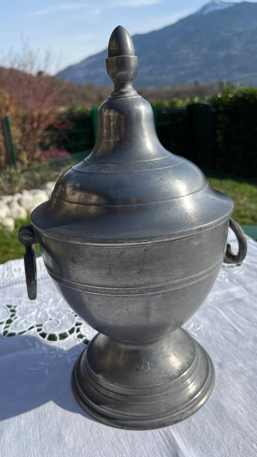 Vintage pewter vase with 2 handles