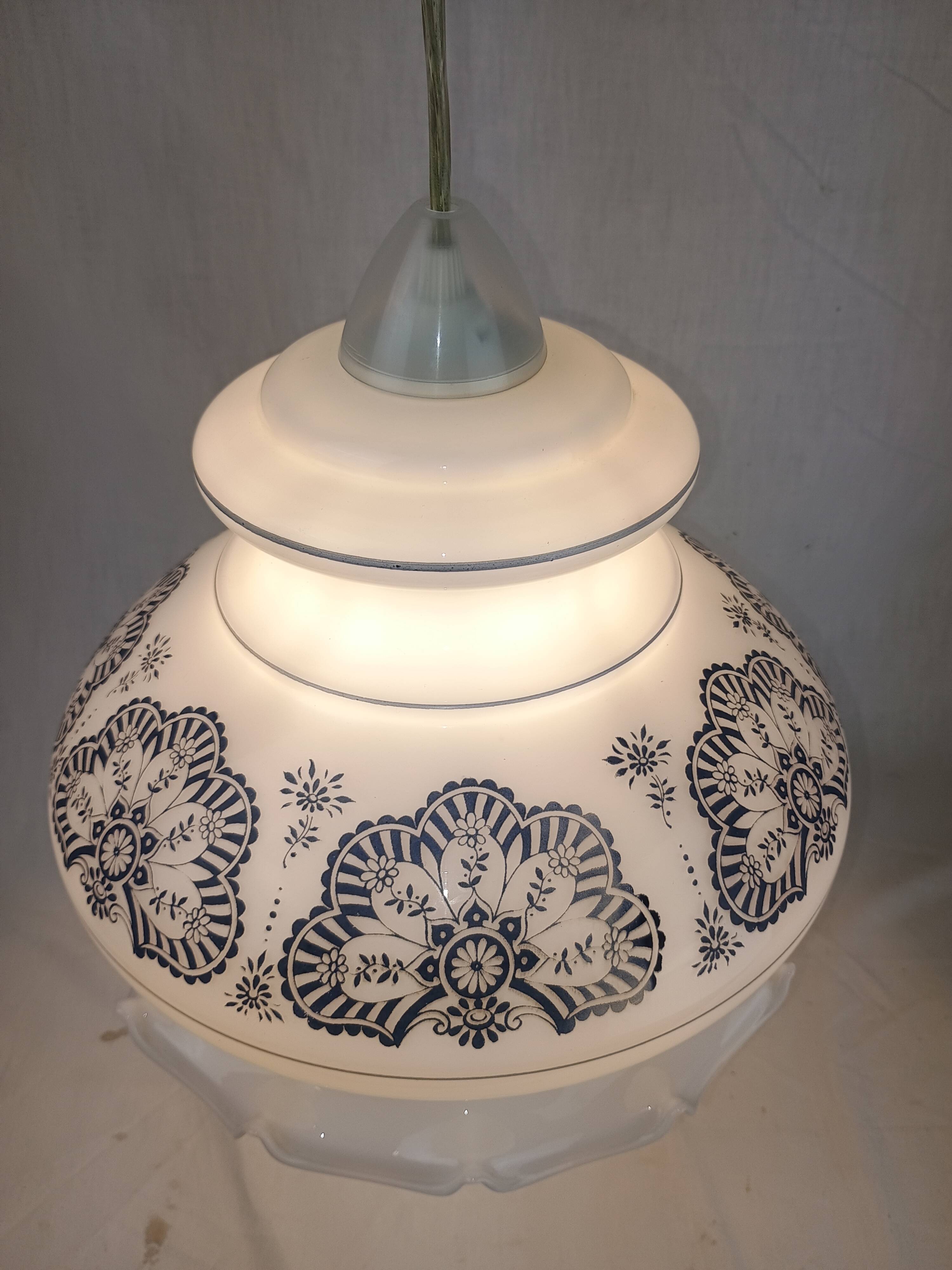 Authentic vintage Italian VENINI pendant light from the 1950s–1960s