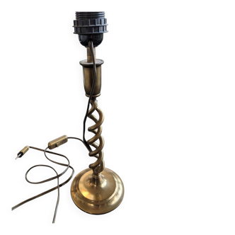 Twisted gold lamp base