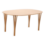 Superellipse table in beech by Piet Hein & Bruno Mathsson