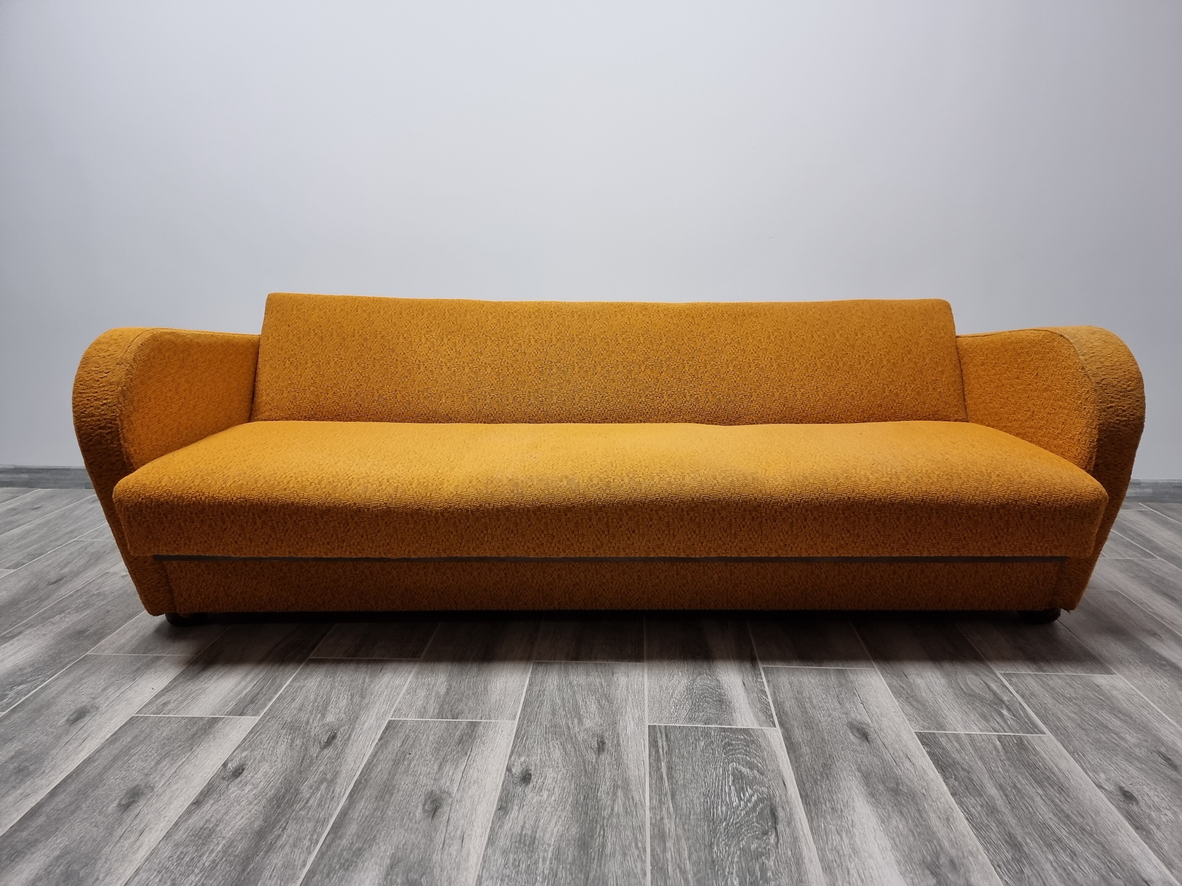 Sofa by Jindrich Halabala