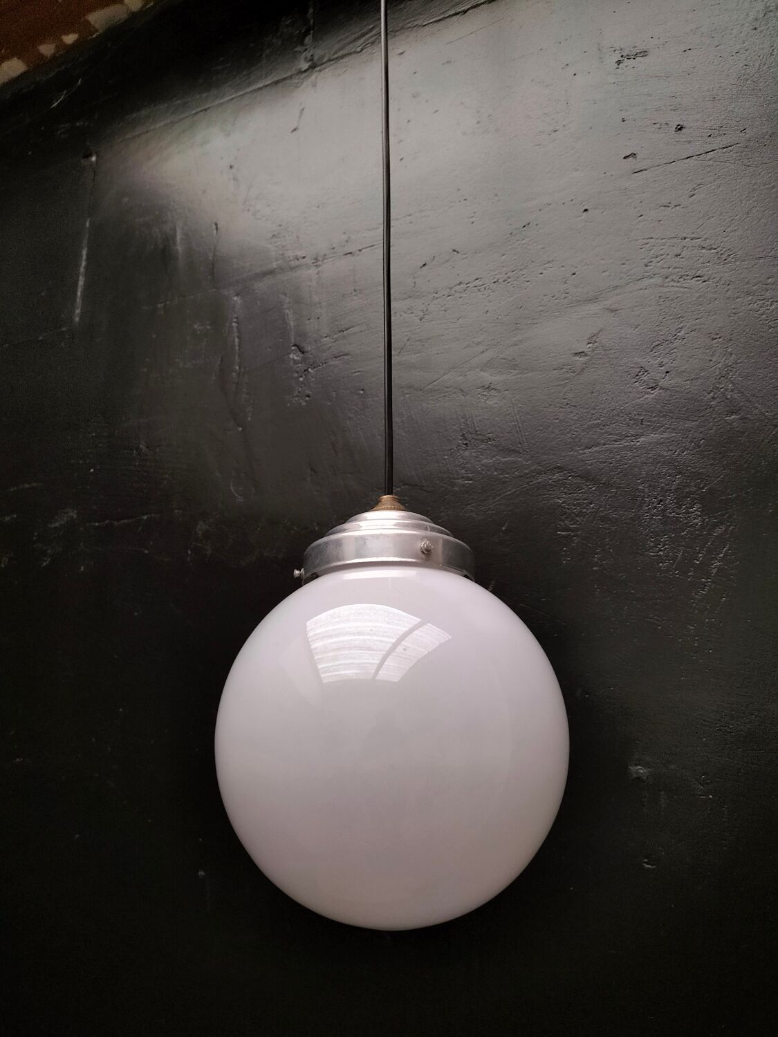 Opaline ball pendant