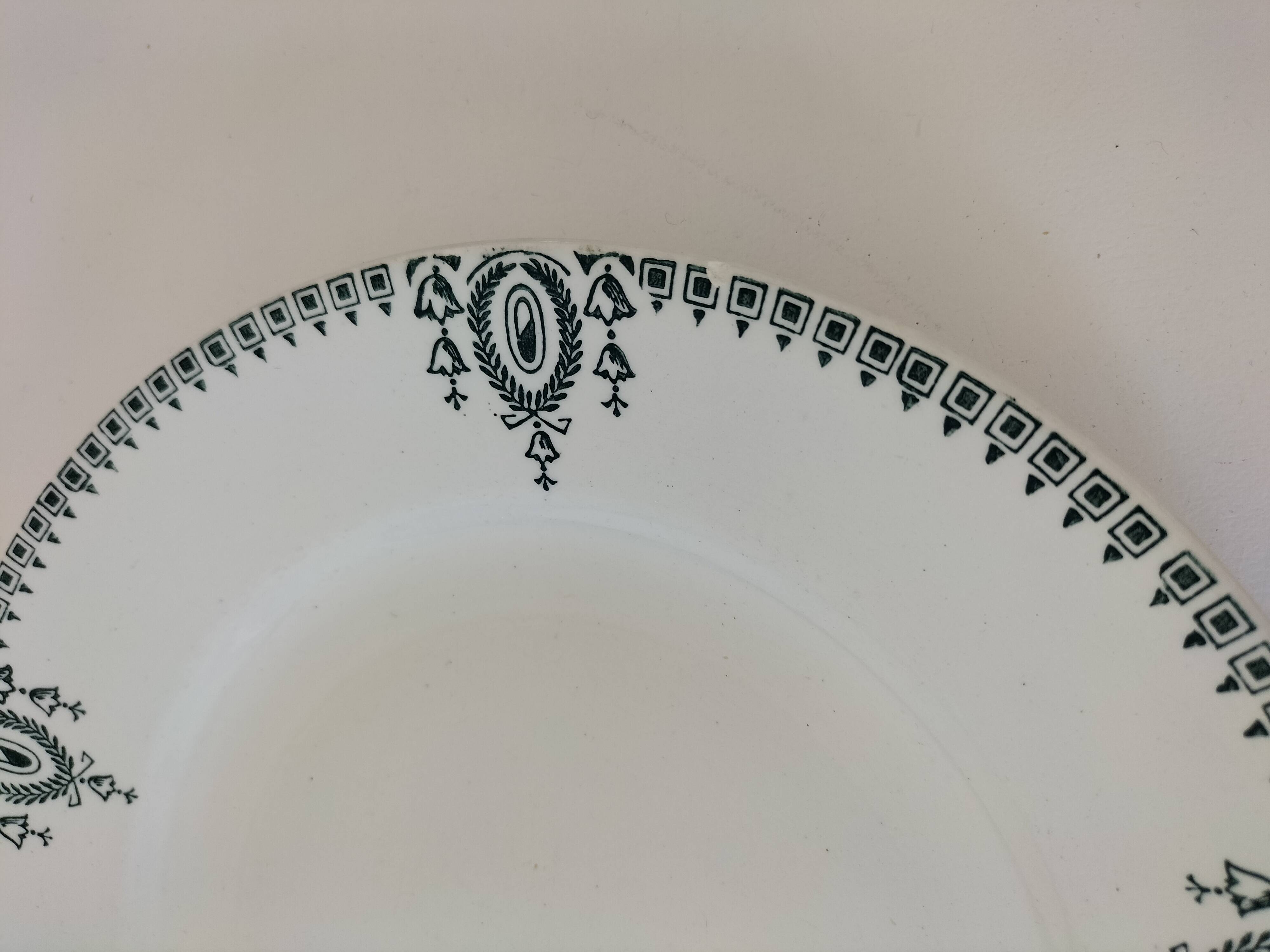 Saint Amand vintage plate