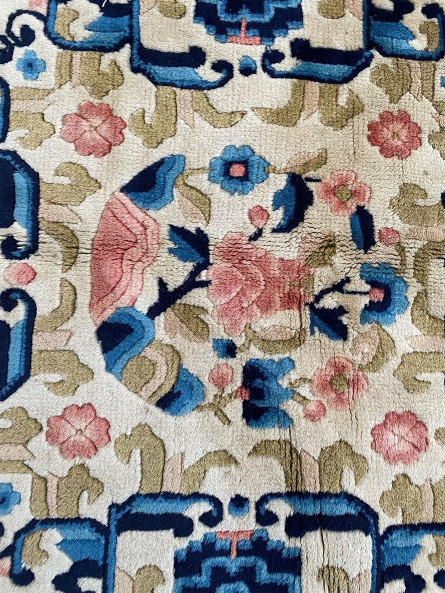 Tapis carré vintage Art Déco de Pékin Chine