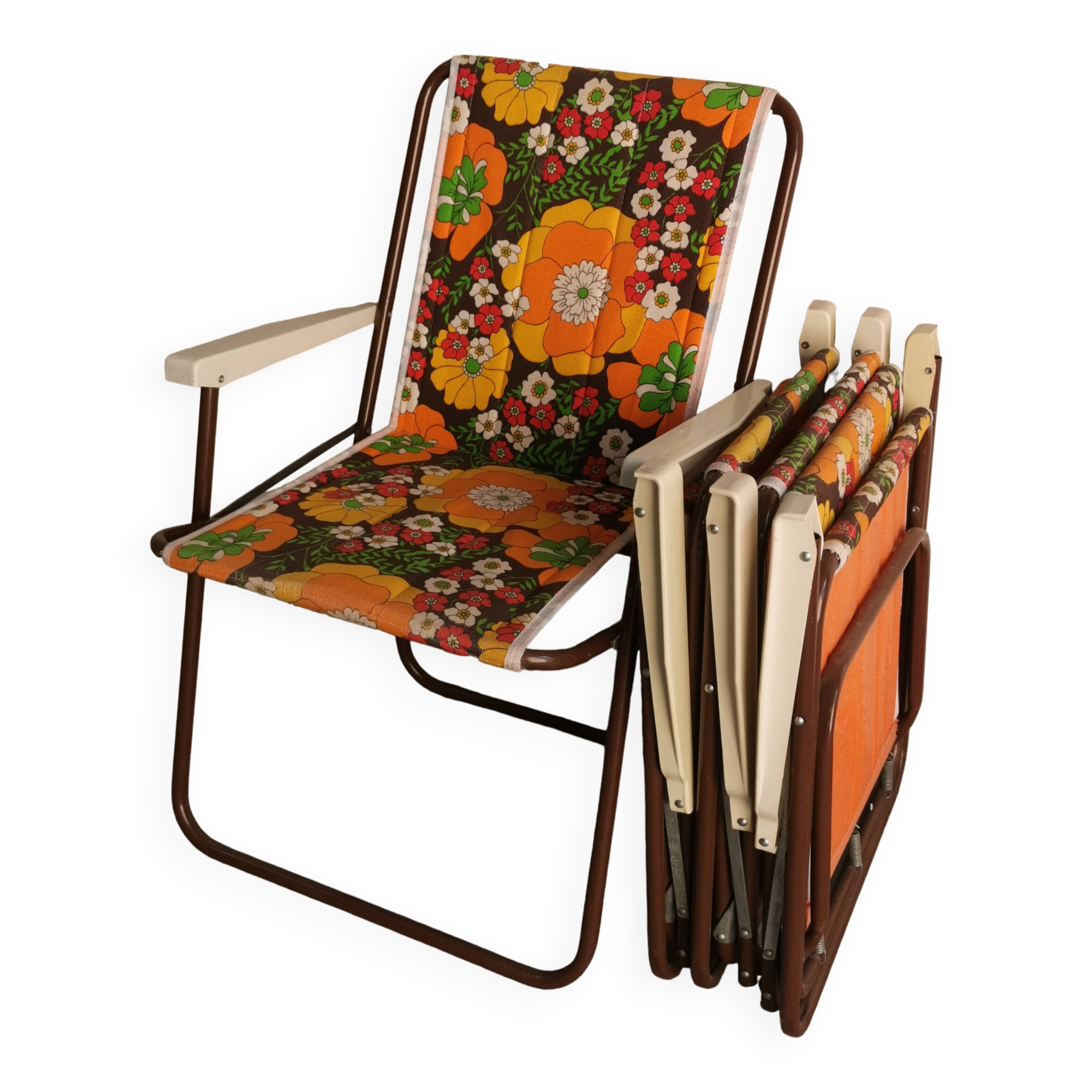 set of 4 beautiful vintage 70's Orange flower camping chairs. folding folding