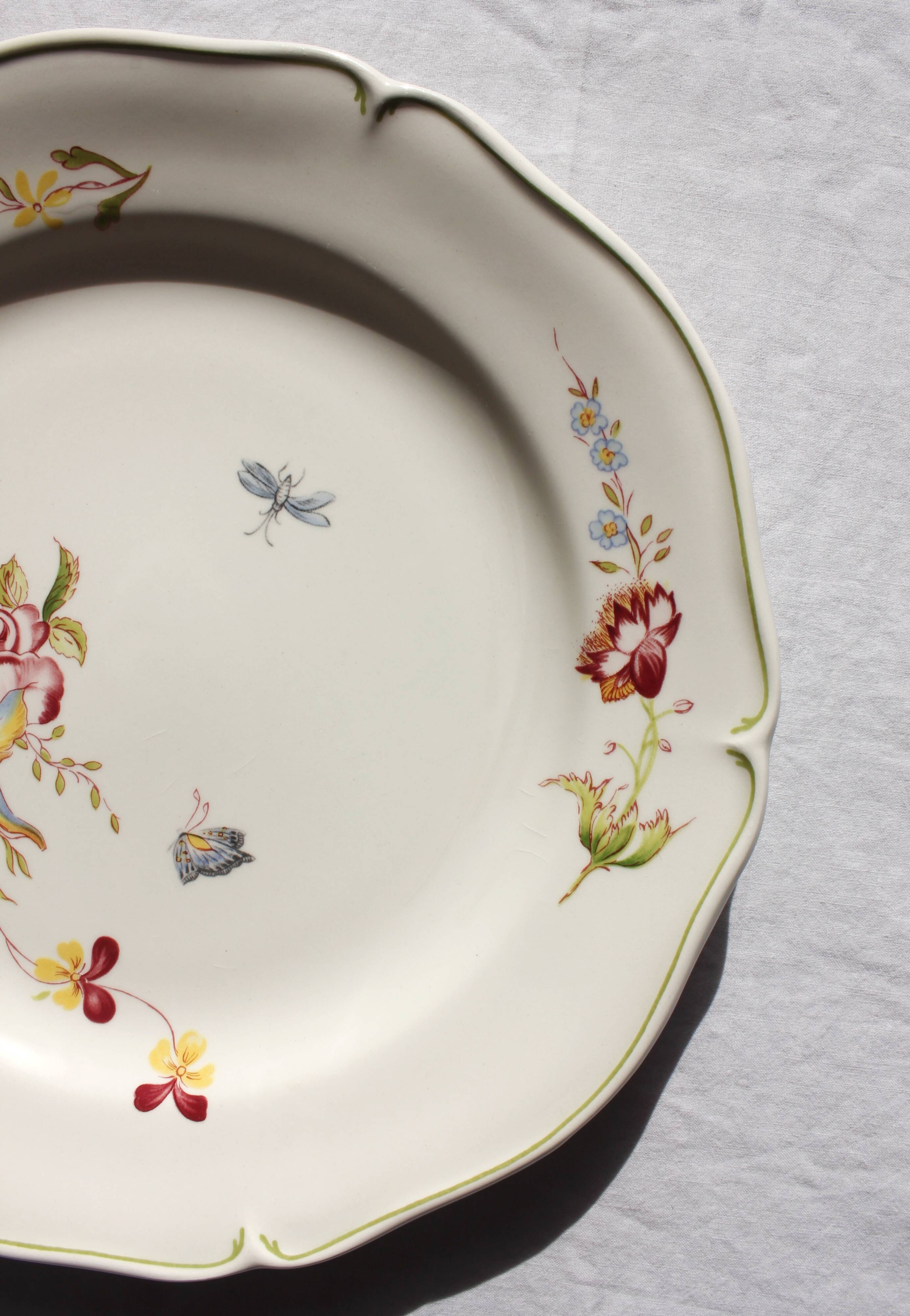 Flat plates in earthenware "Butterfly Flowers" Gien