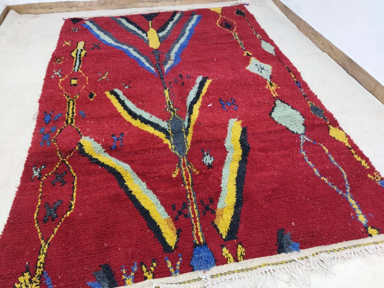 Handmade red moroccan berber rug 300 x 200 cm