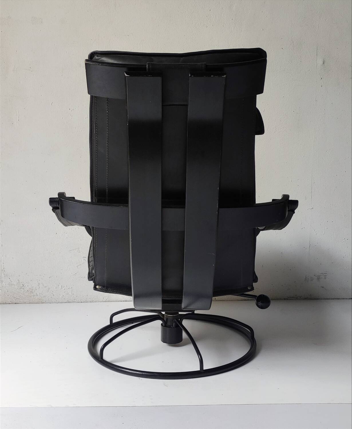 Black leather armchair by Åke Fribytter for Nelo möbel from the 70s