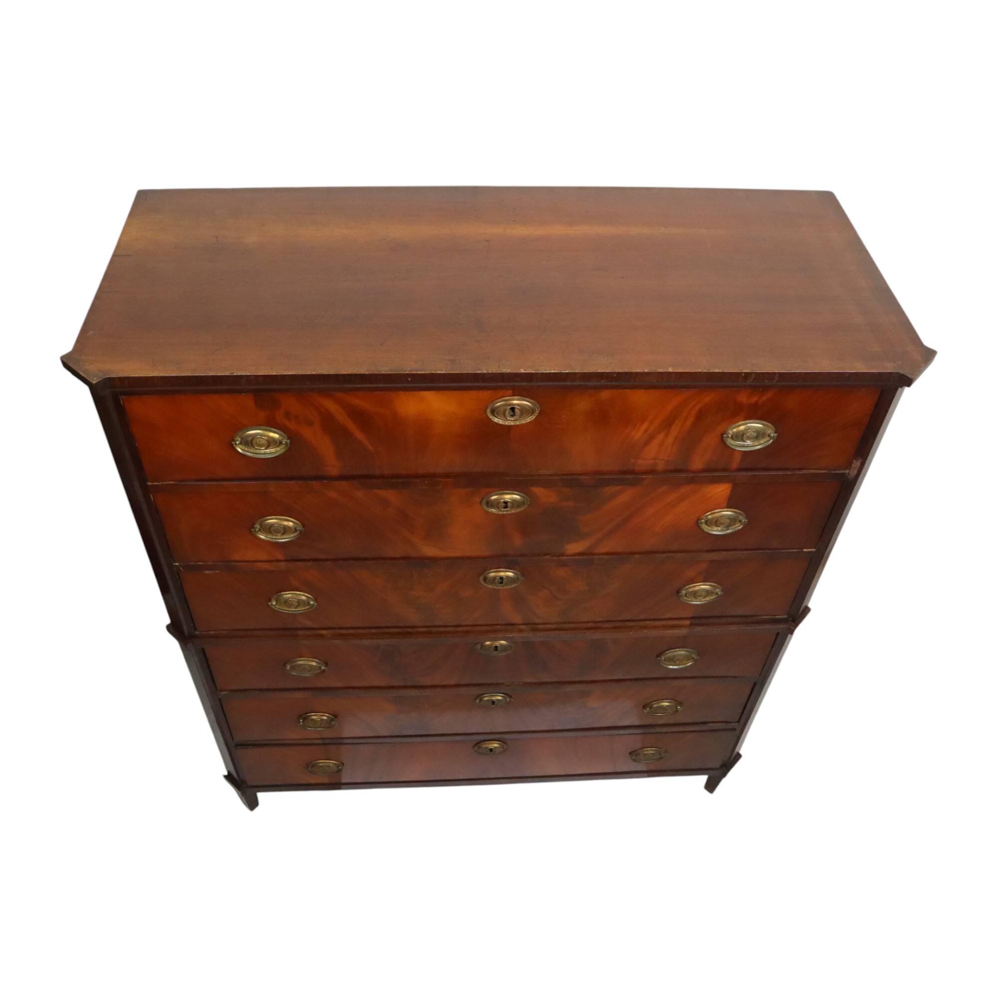 Commode Chiffonnière Ancienne en Acajou Flammé sur Chêne XIXe Siècle