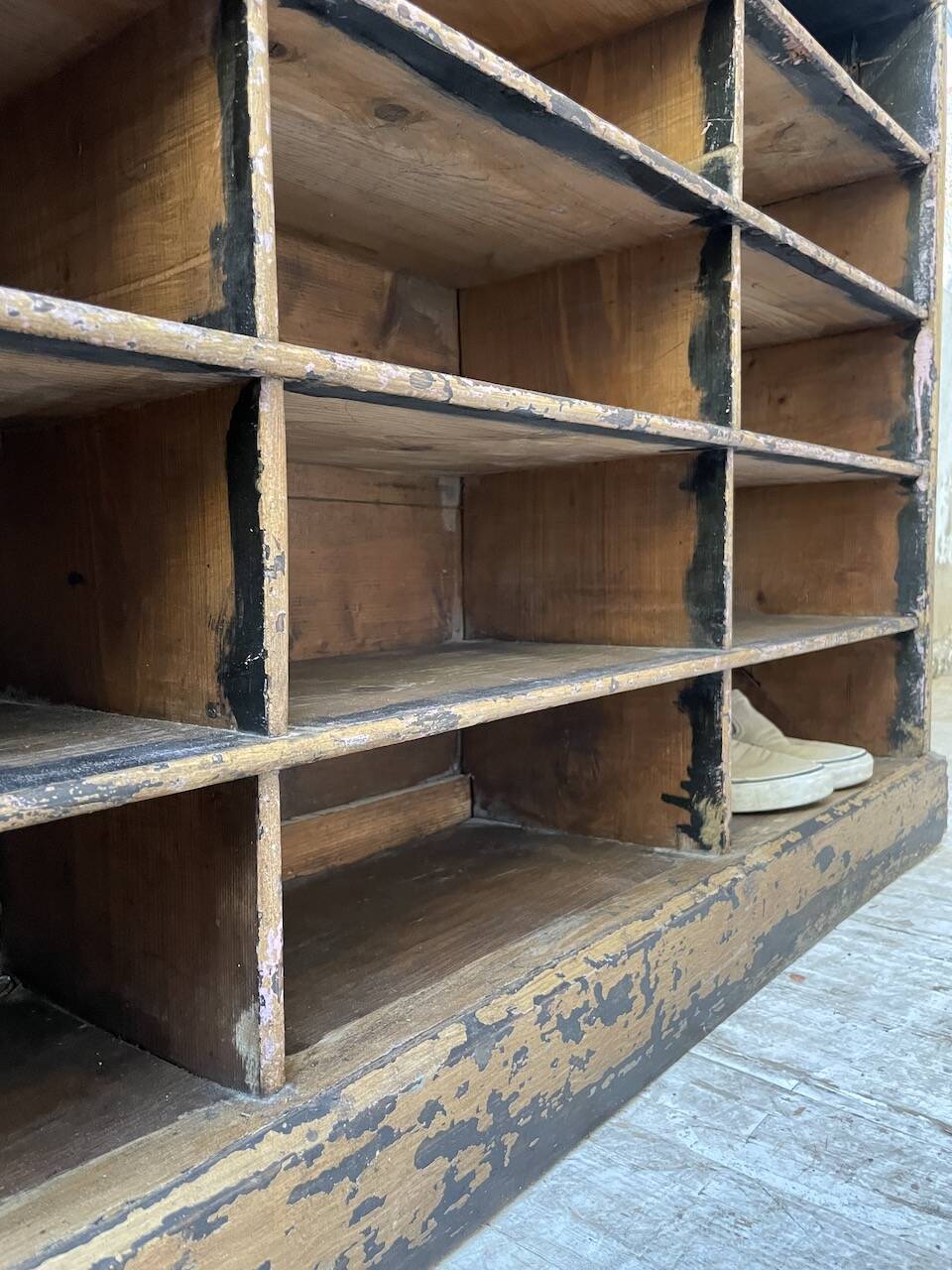 XL 1900 bookcase shelf