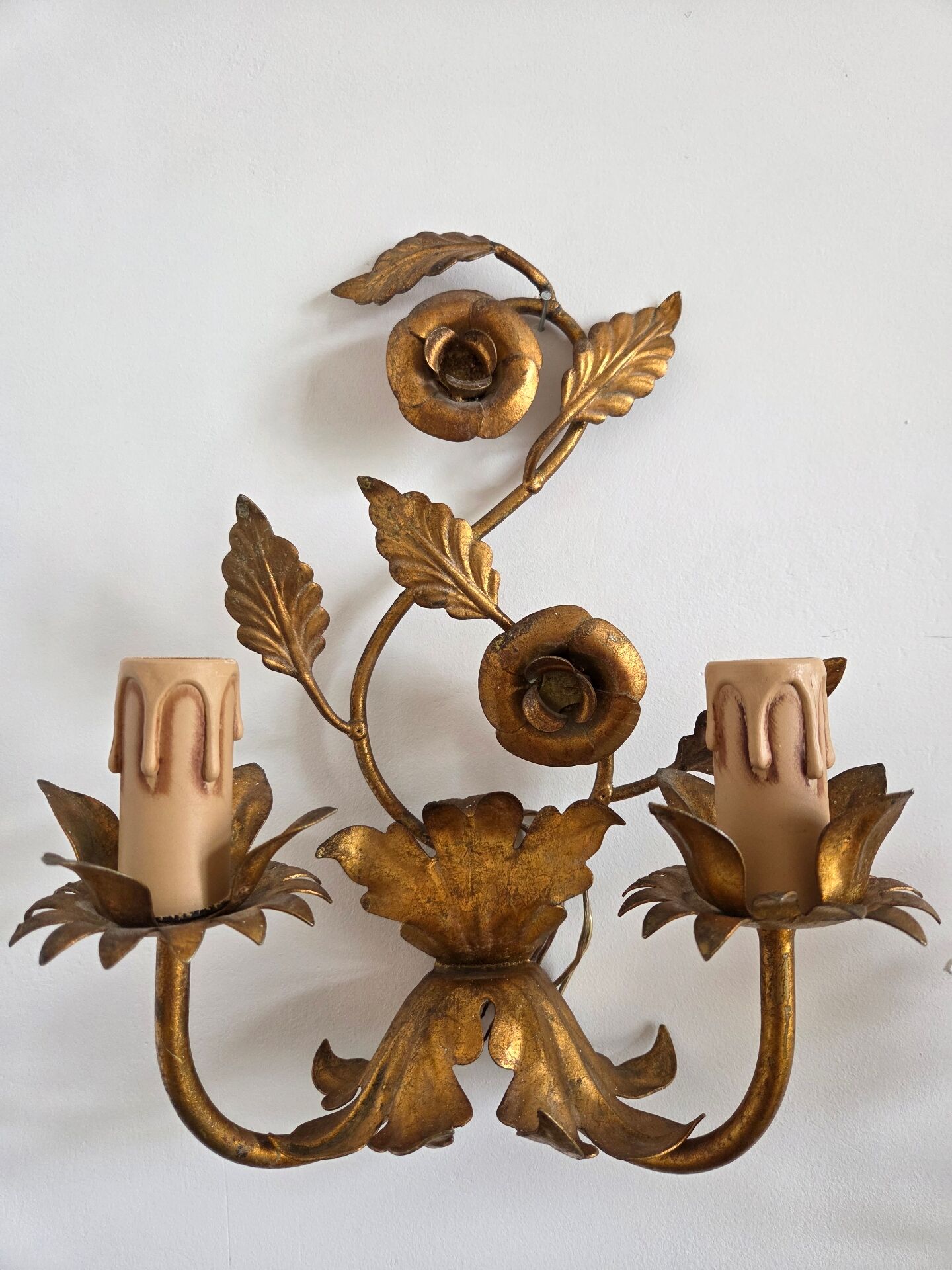 Paire d’appliques métal doré