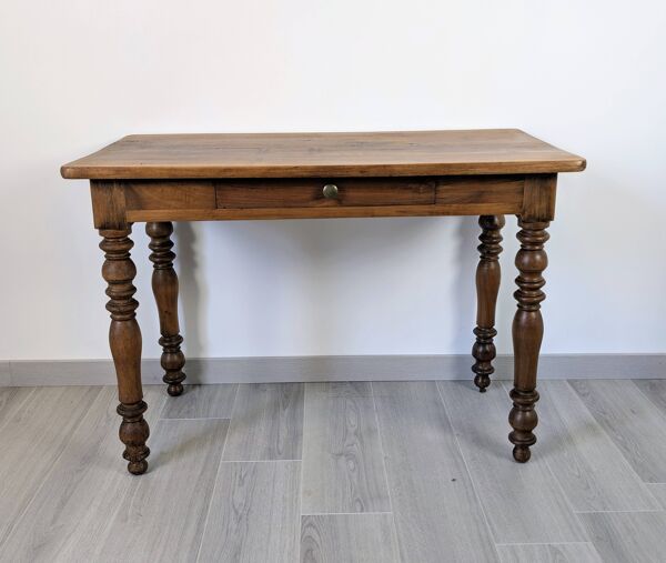 Ancienne table à écrire style Napoléon III en bois à pieds tournés