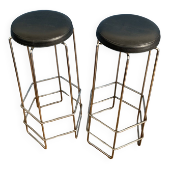 Pair of high bar chairs - chrome metal and Skai