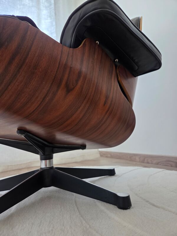 Fauteuil Eames mobilier international