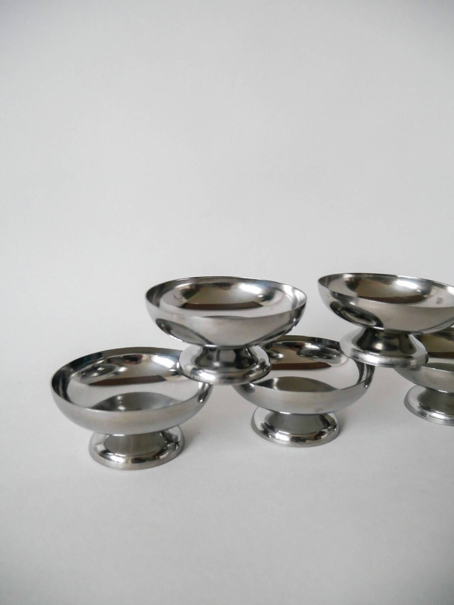 set of 5 small designer stainless steel bowls 1970 9 x 4 cm