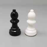 1970s Gorgeous Black and White Chess Set in Volterra Alabaster Handmade Mad