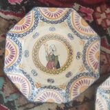 Deux assiettes Henriot Quimper