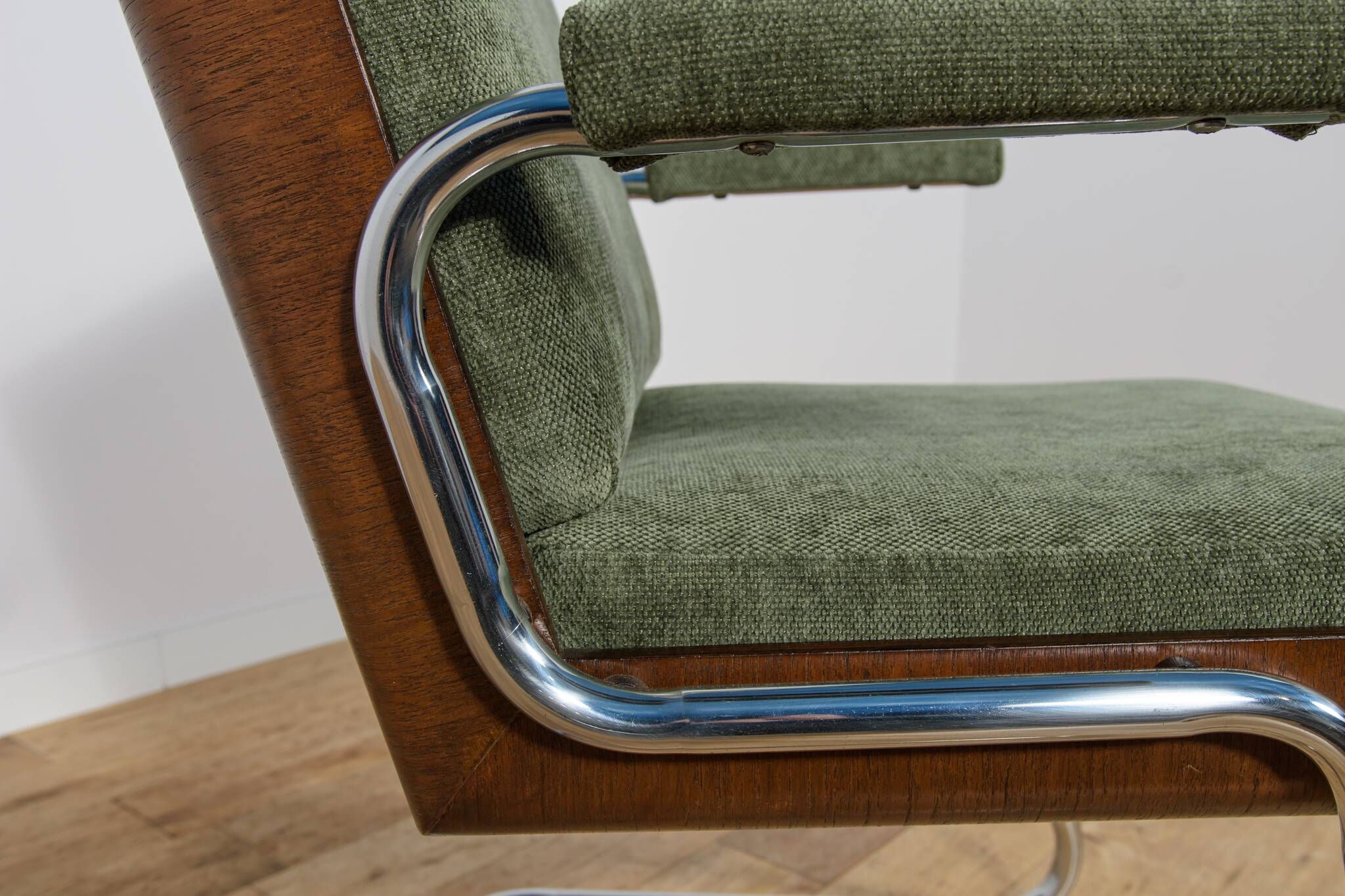 Chrome and Teak Chairs by Gordon Russell, United Kingdom, 1970s, Set of 6