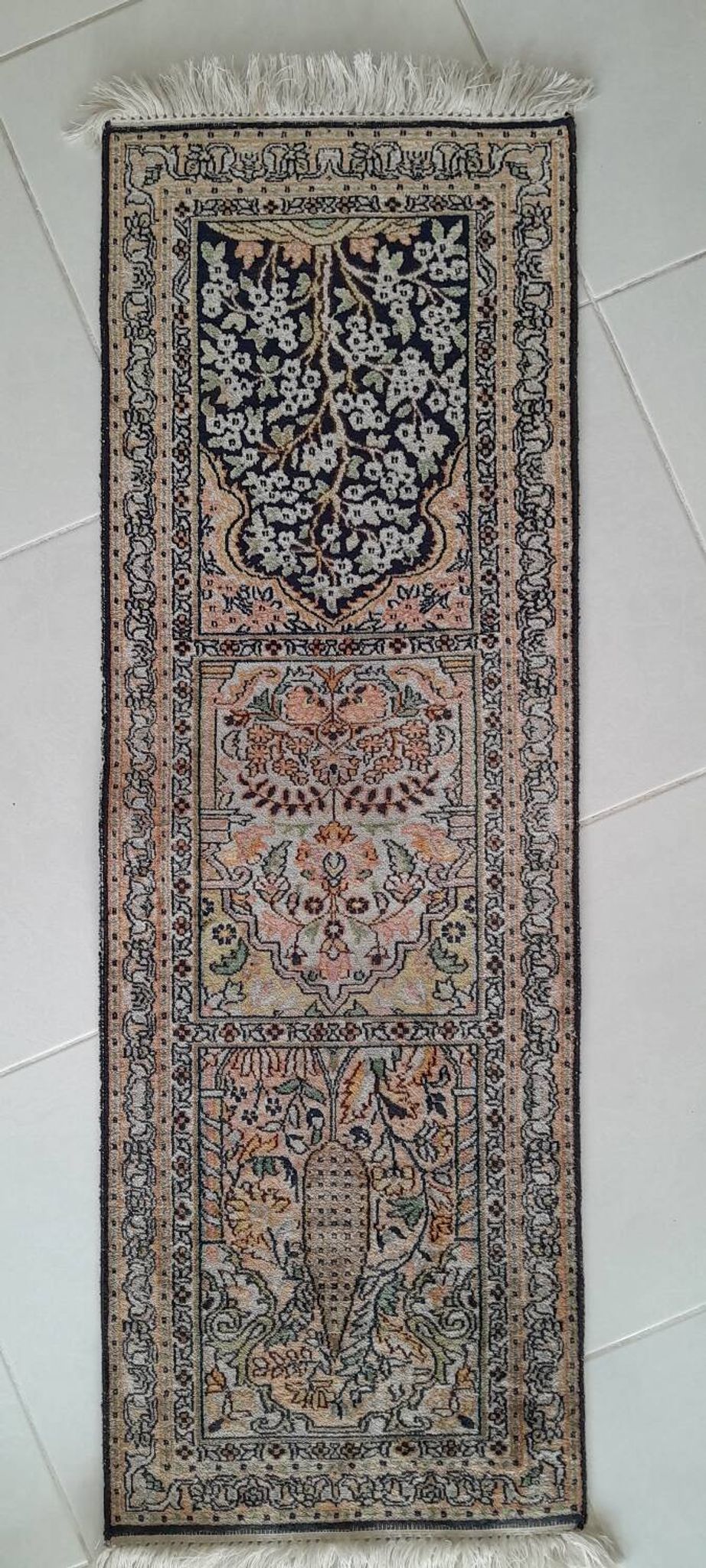 100% Kashmir silk rug