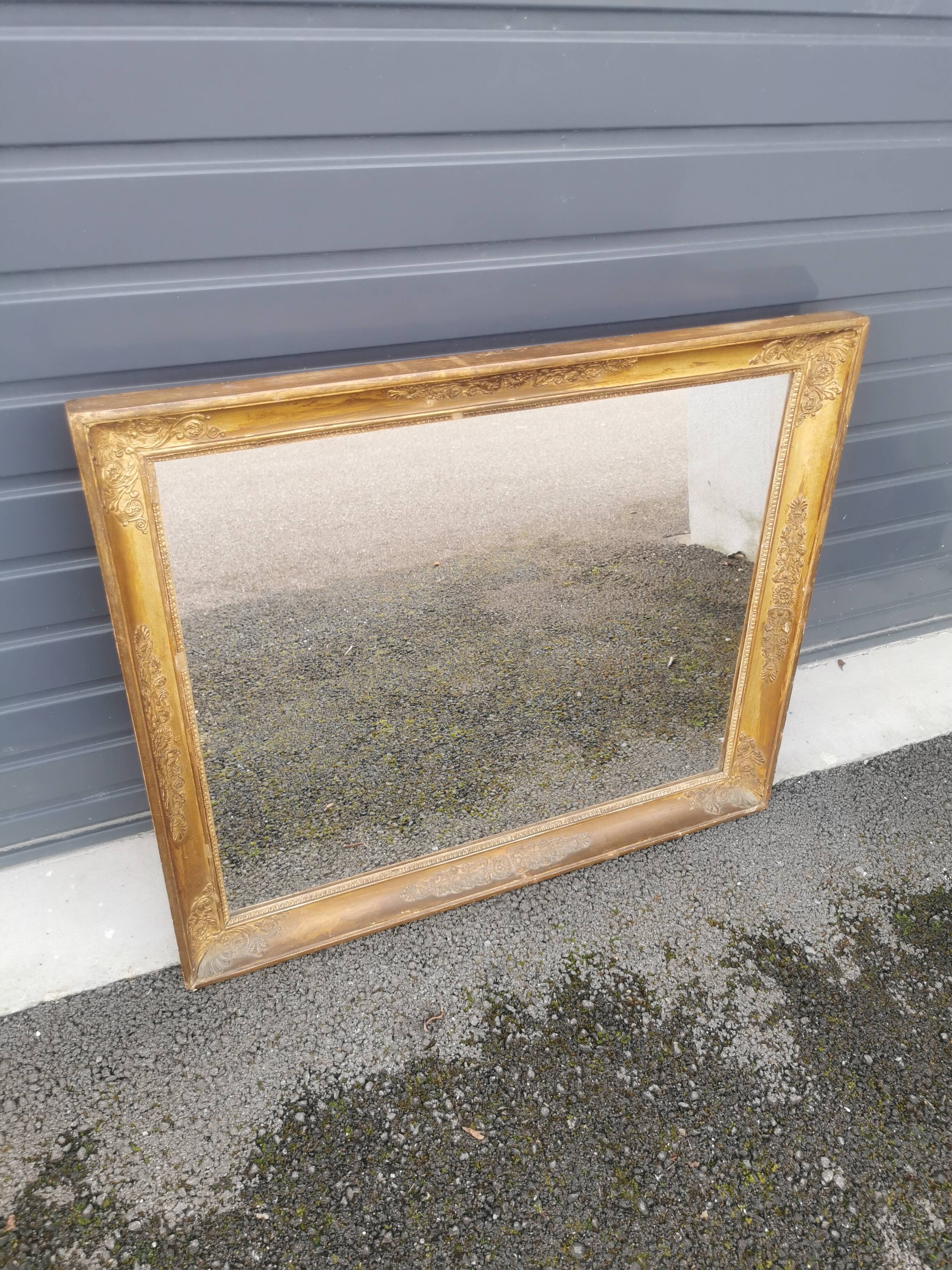 Gilded carved wooden mirror