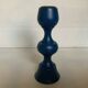 Bougeoir en bois bleu de style scandinave