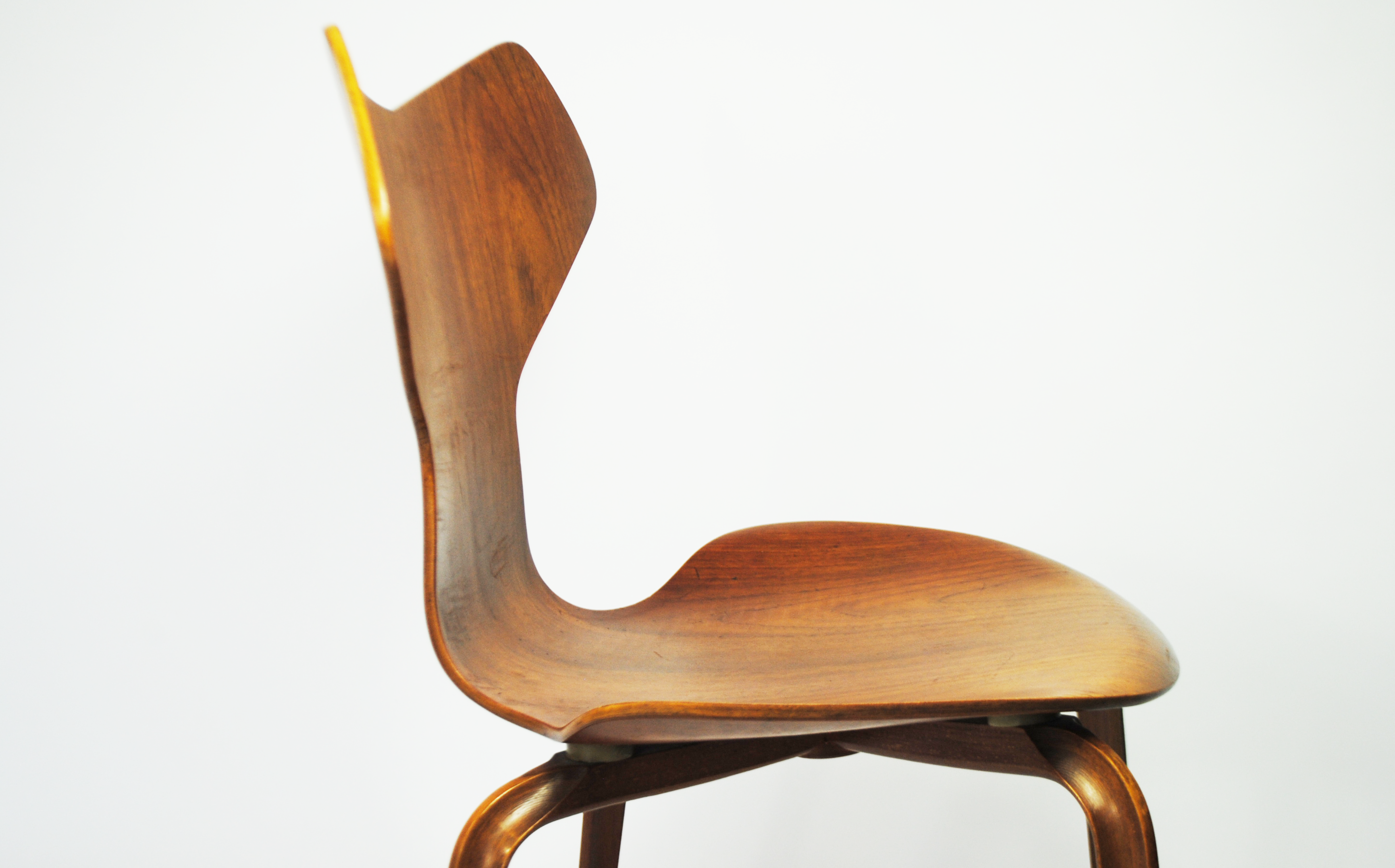 Grand Prix chair by Arne Jacobsen for Fritz Hansen 1957