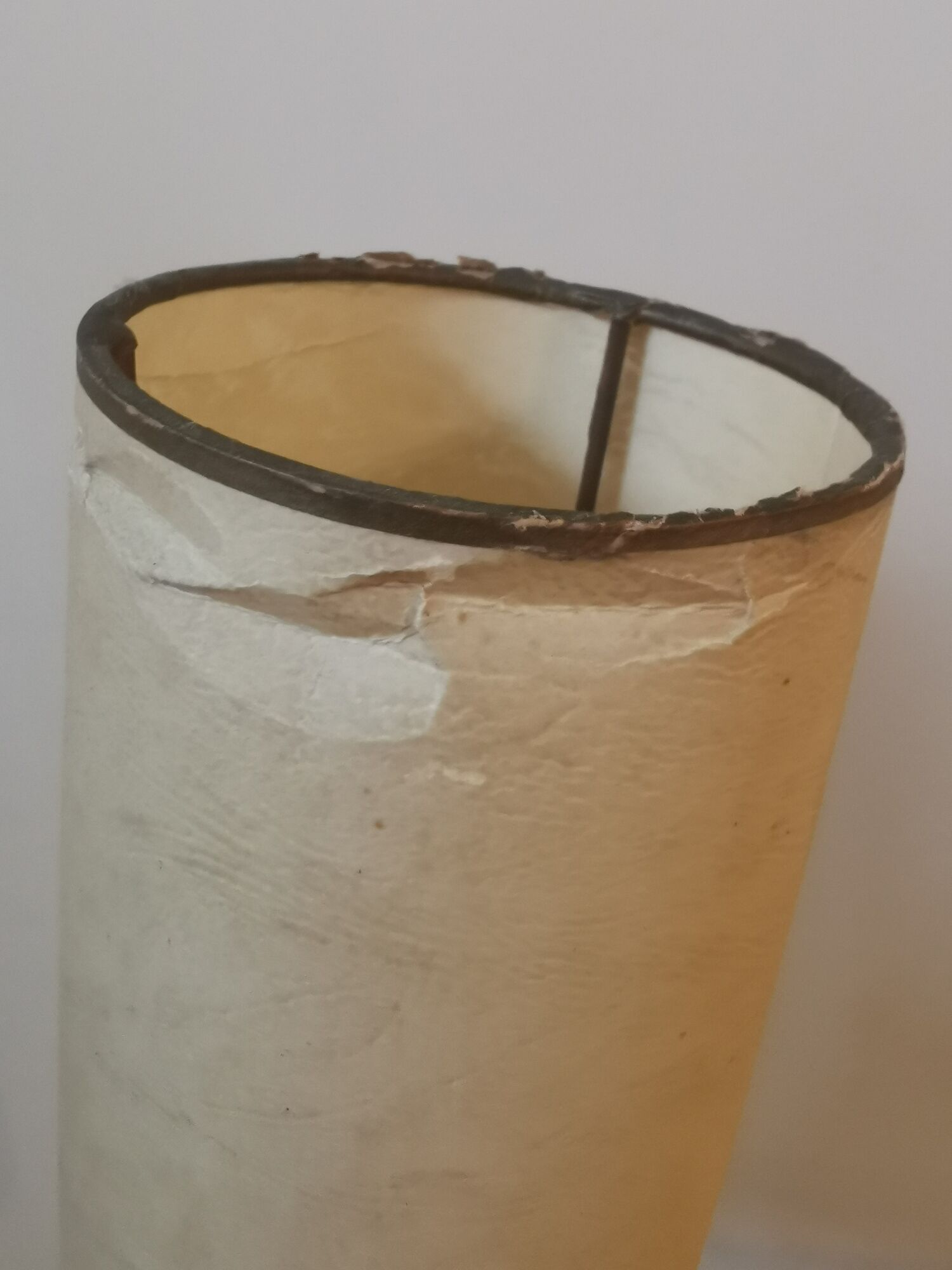 Floor lamp of the 50s with metal and brass foot