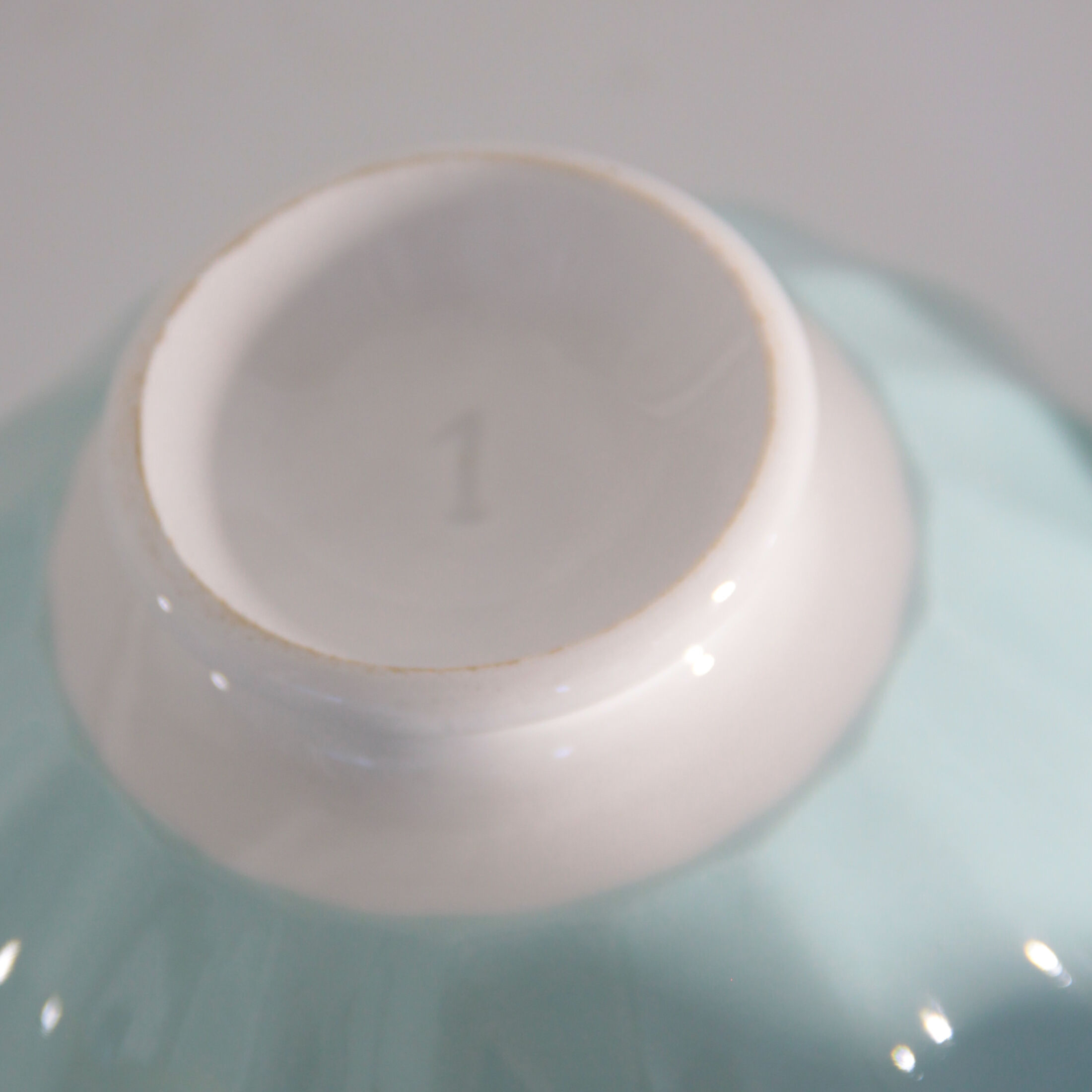 Set of 4 ceramic bowls