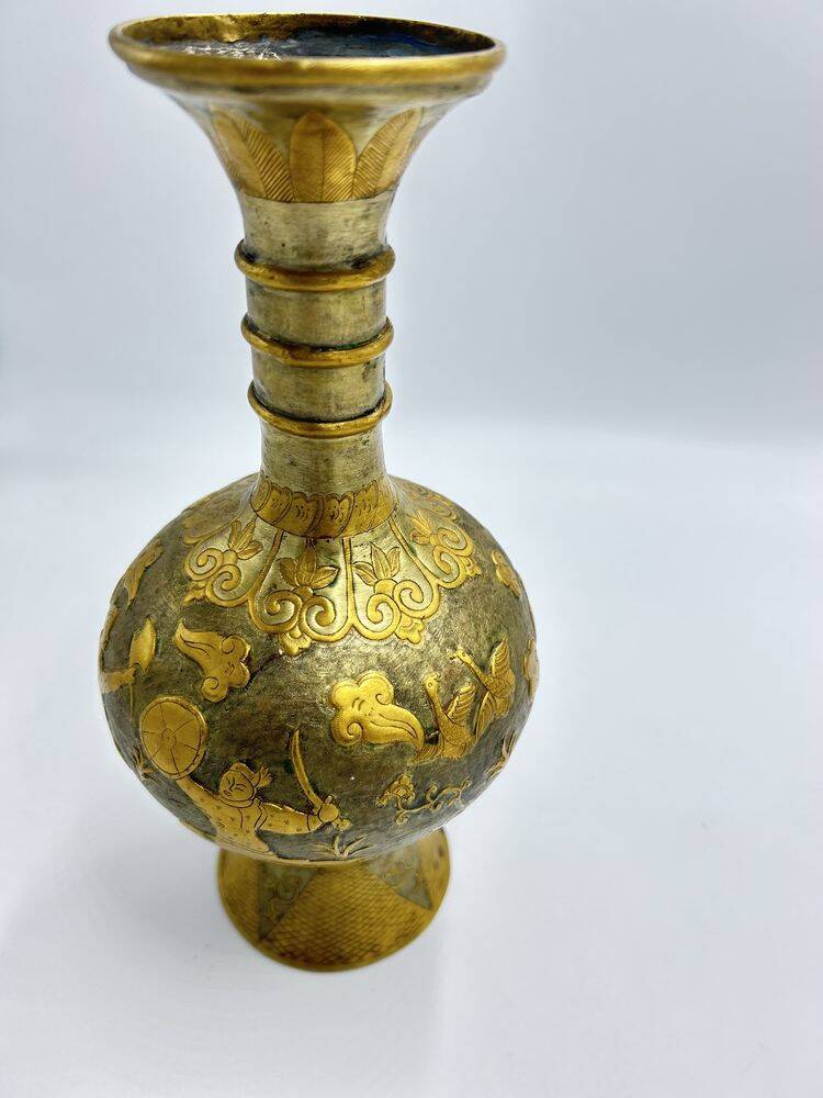 Vase attributed to the Tang dynasty, China, gold and silver