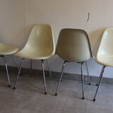 4 Herman Miller cream Eames shell chairs