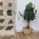 Azilal Berber rug in handmade wool 180 X 105 CM