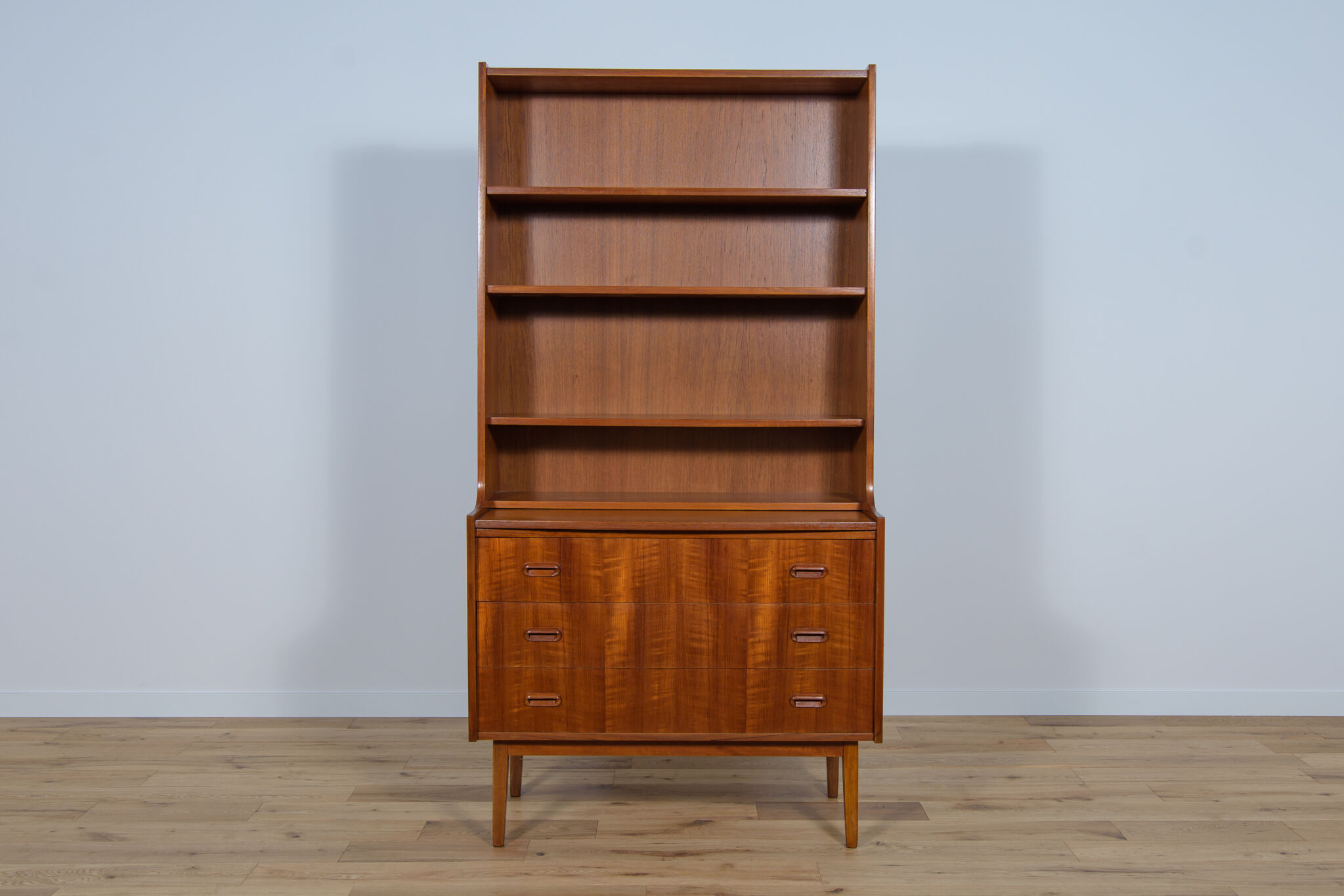 Mid-century teak shelf with pull-out top, 1960s