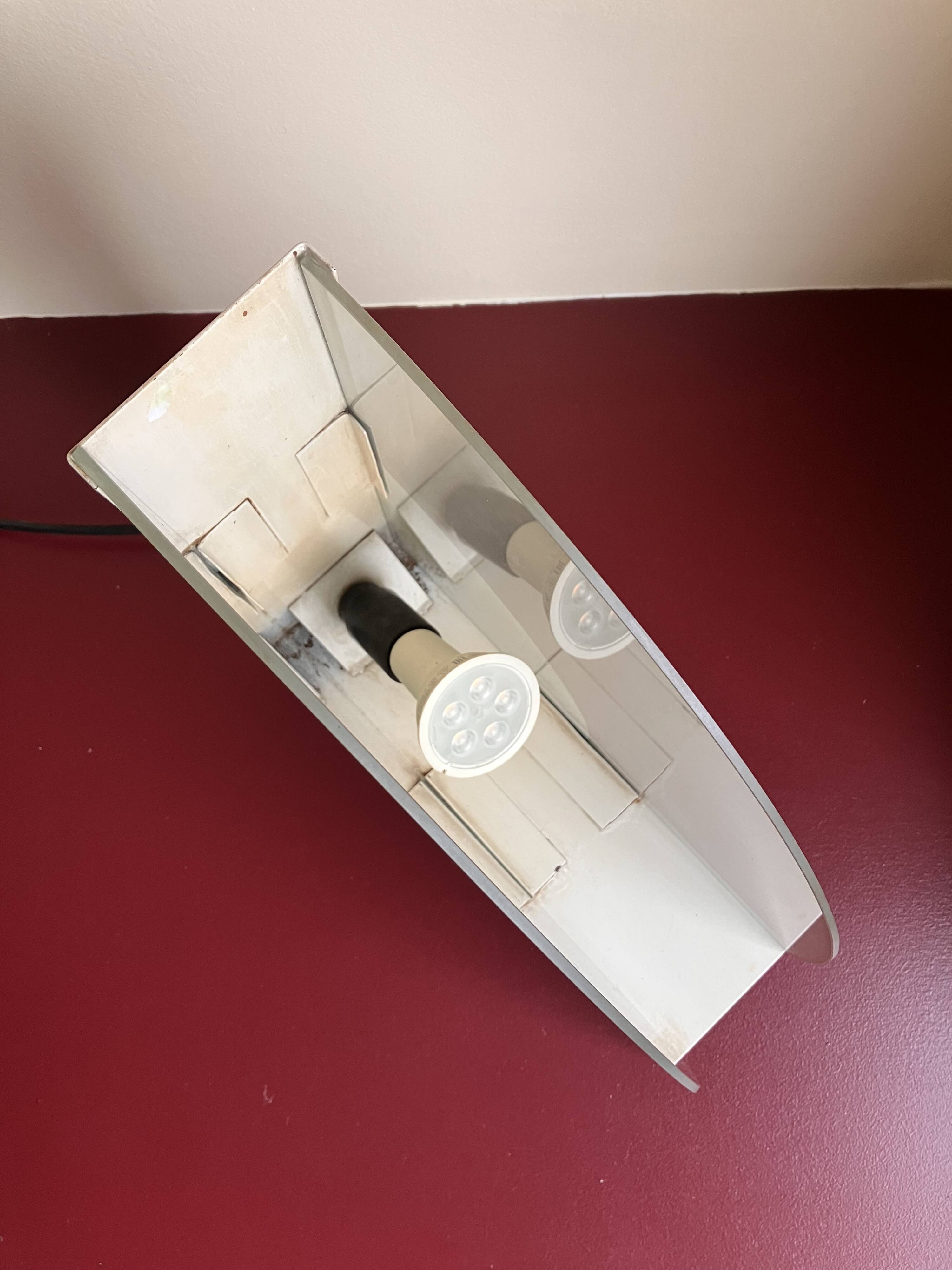 Lampe à poser design italien post moderne verre et métal blanc