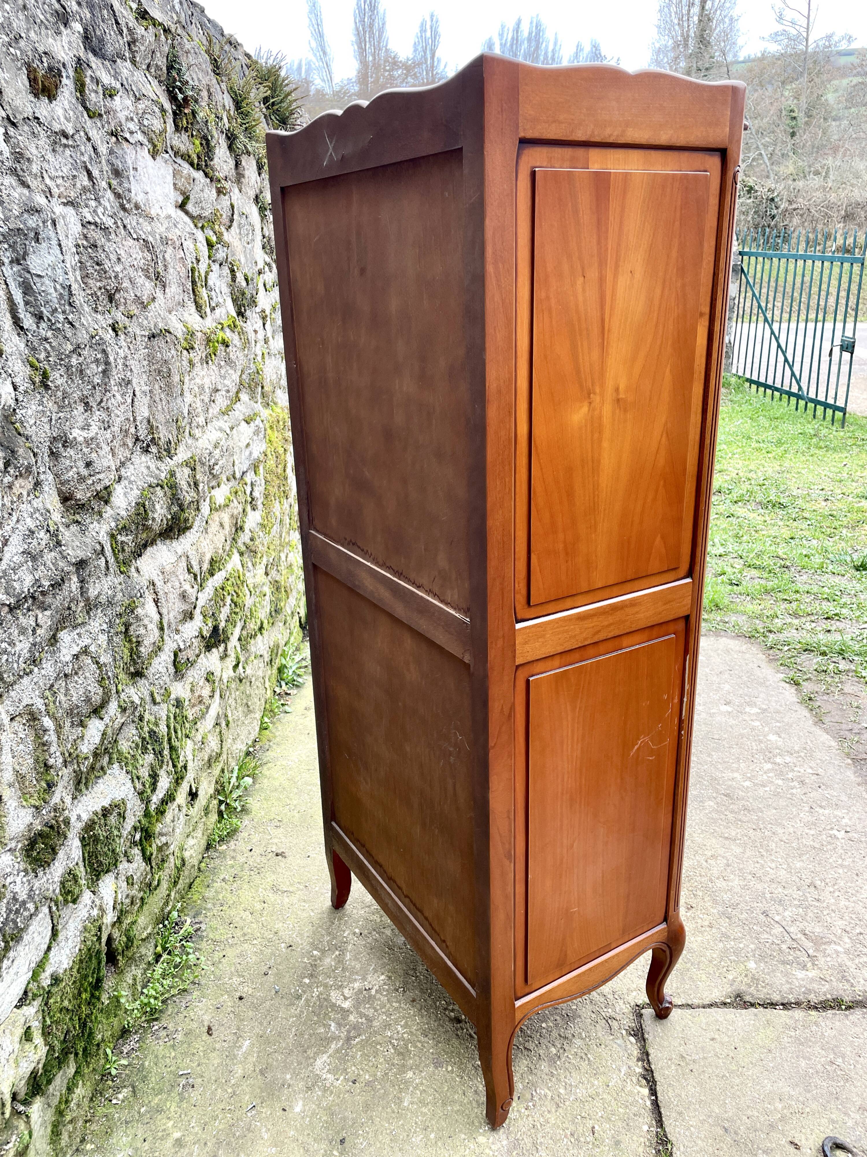 Louis XV style weekly planner