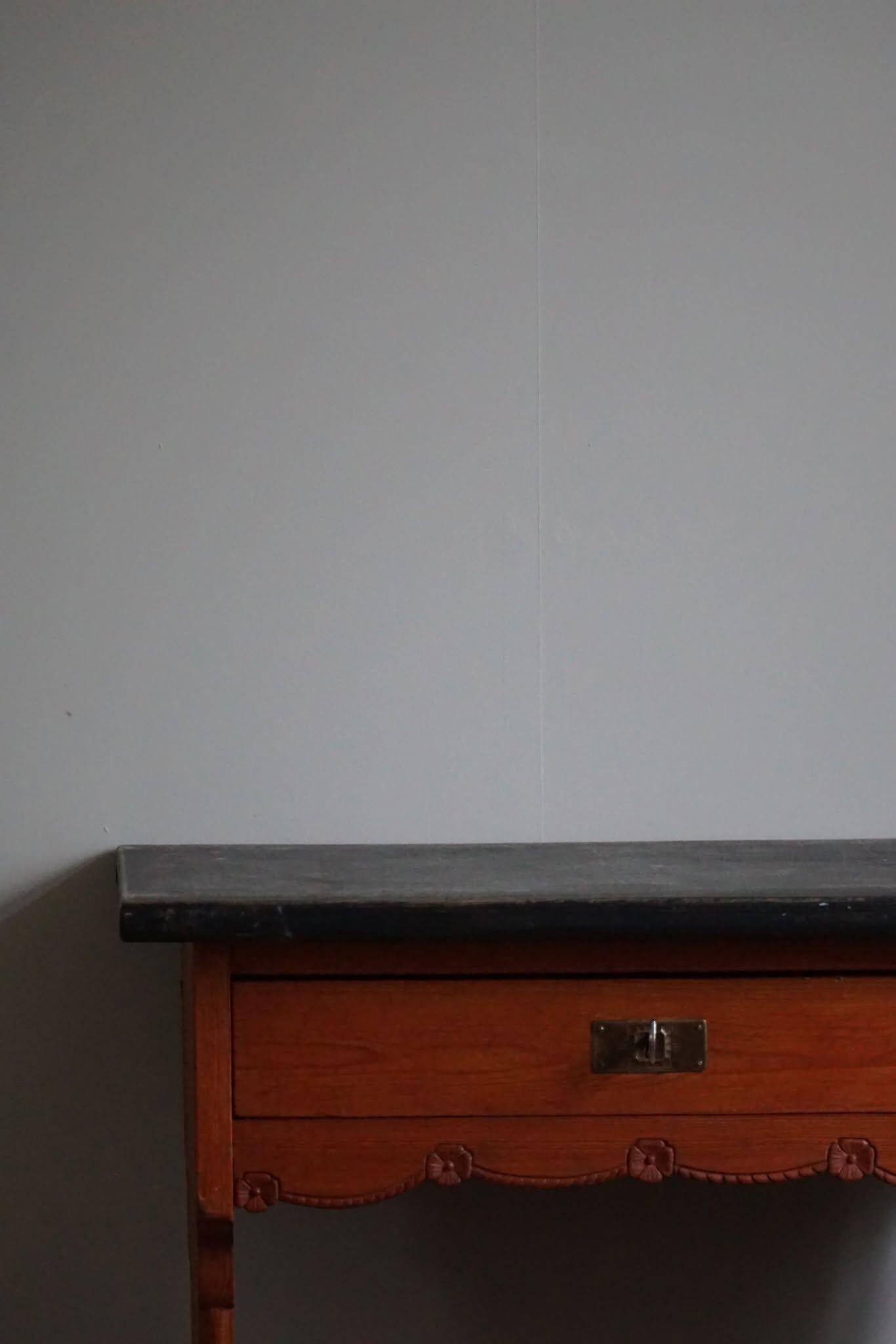 Swedish Gustavian 19th-century bureau / side table, handcrafted and antique