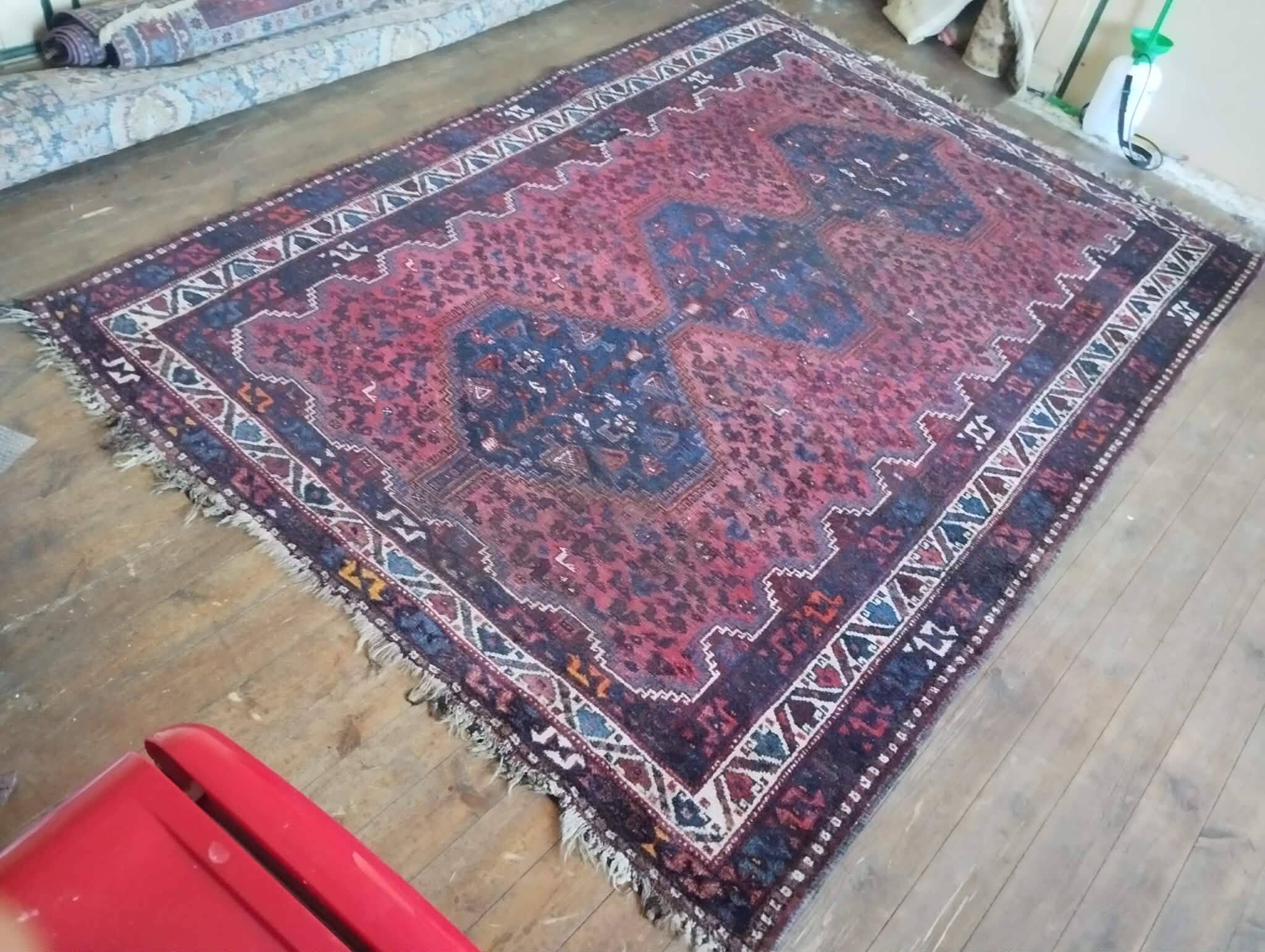 Handmade Qashqai Persian rug 288x207cm