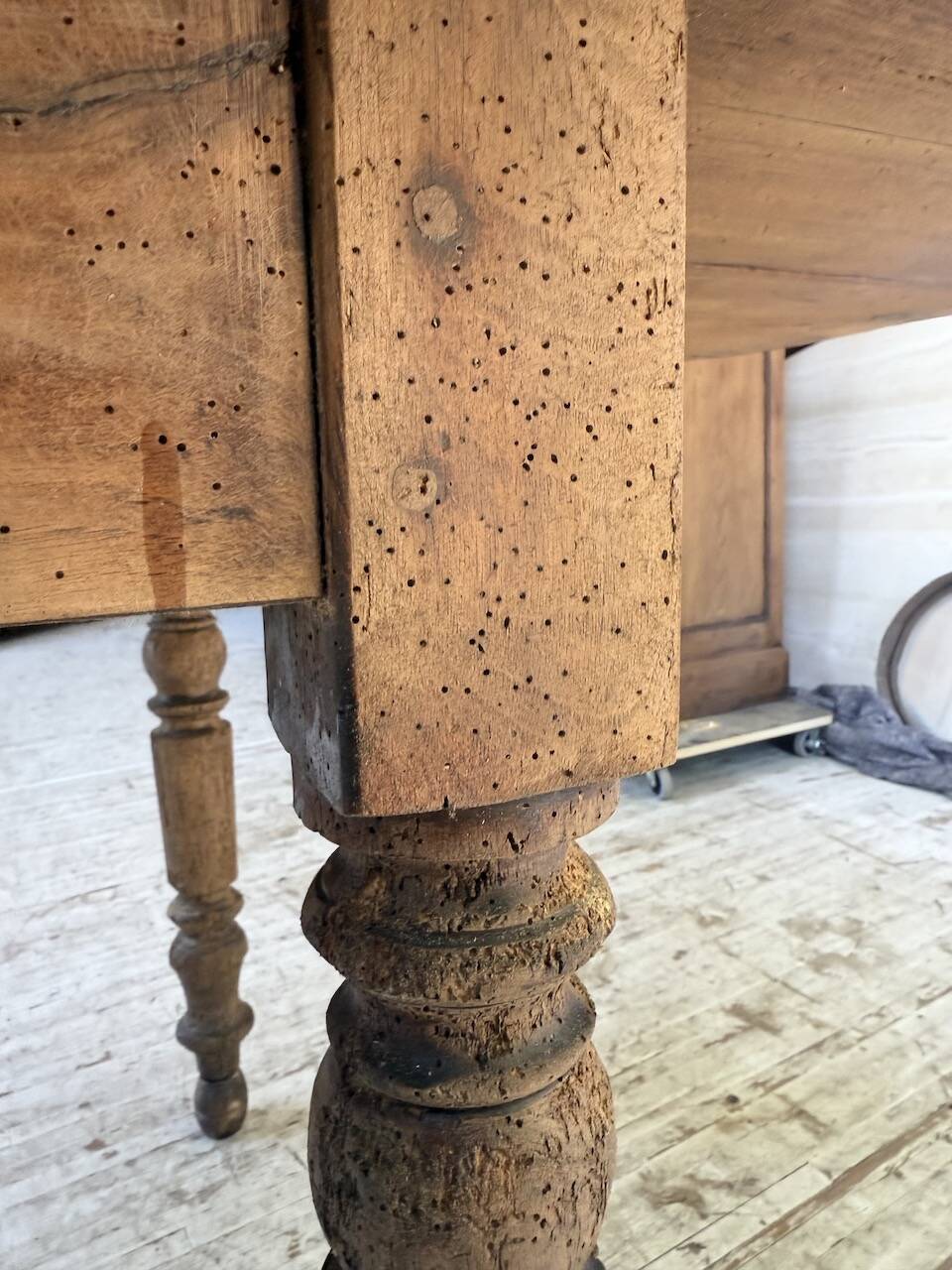 Oval farmhouse table 250cm pine