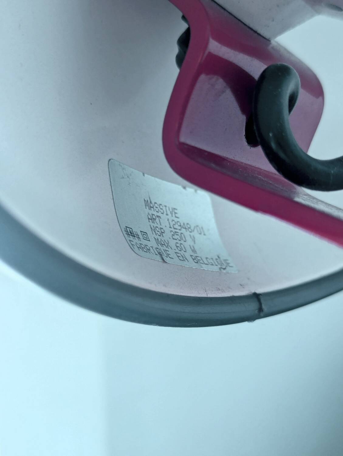 Sculptural Lamp "Snake" – Memphis & Postmodern Aesthetic – Massive