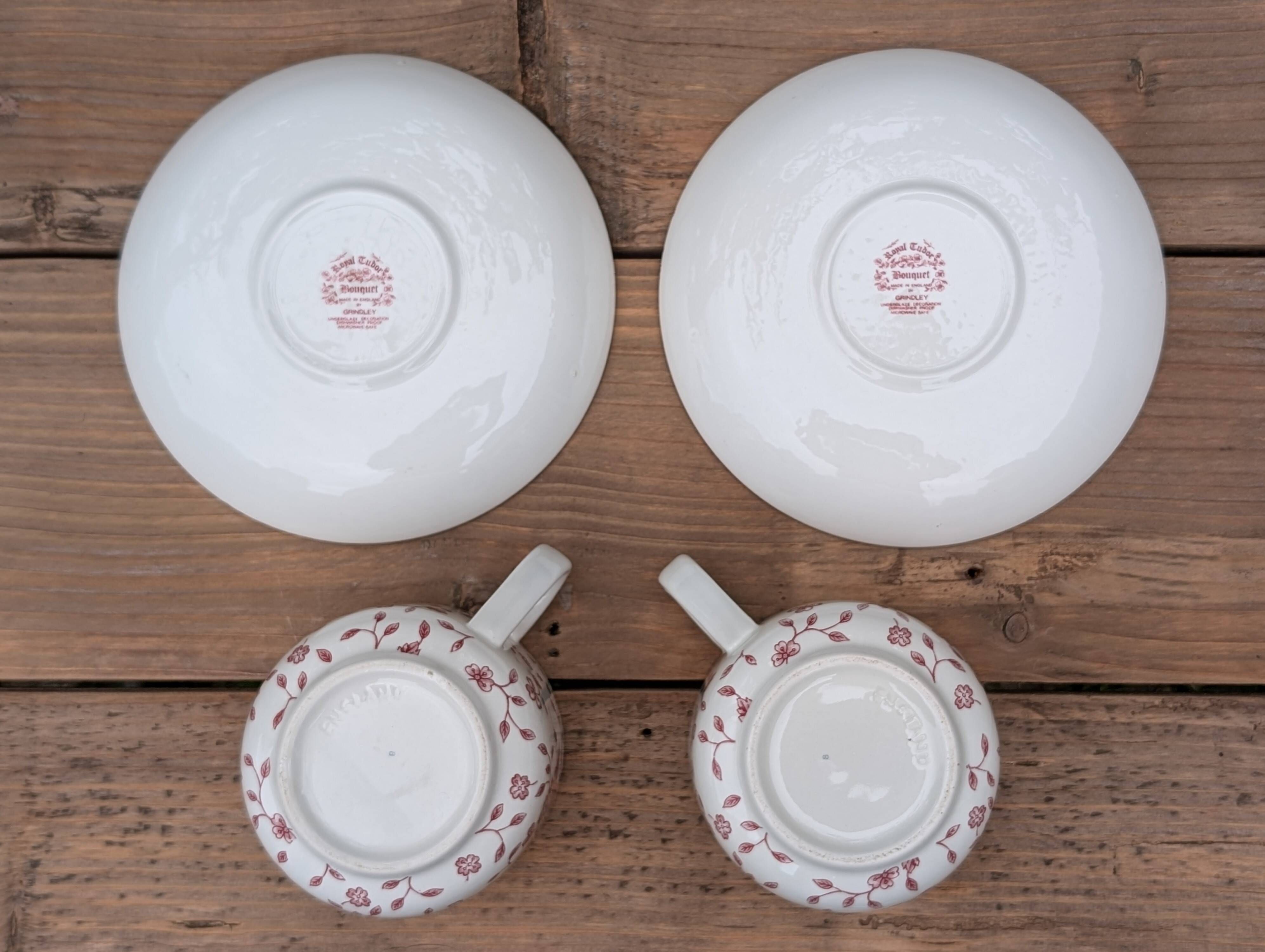 Tasses à thé anglaises