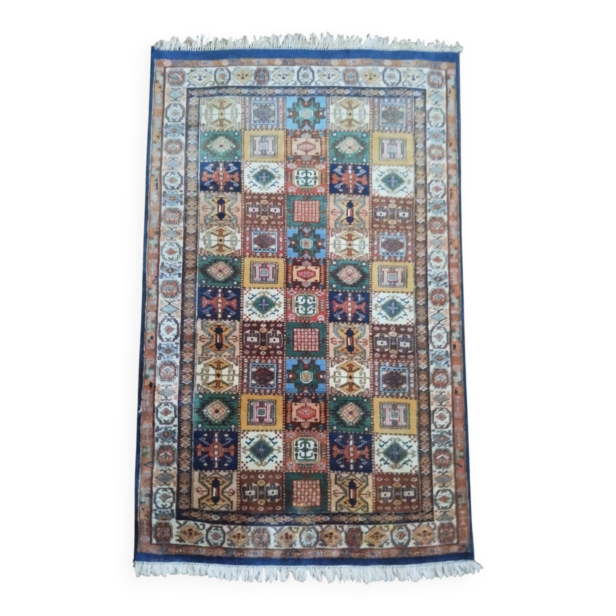 Handmade Indian rug 215x136cm