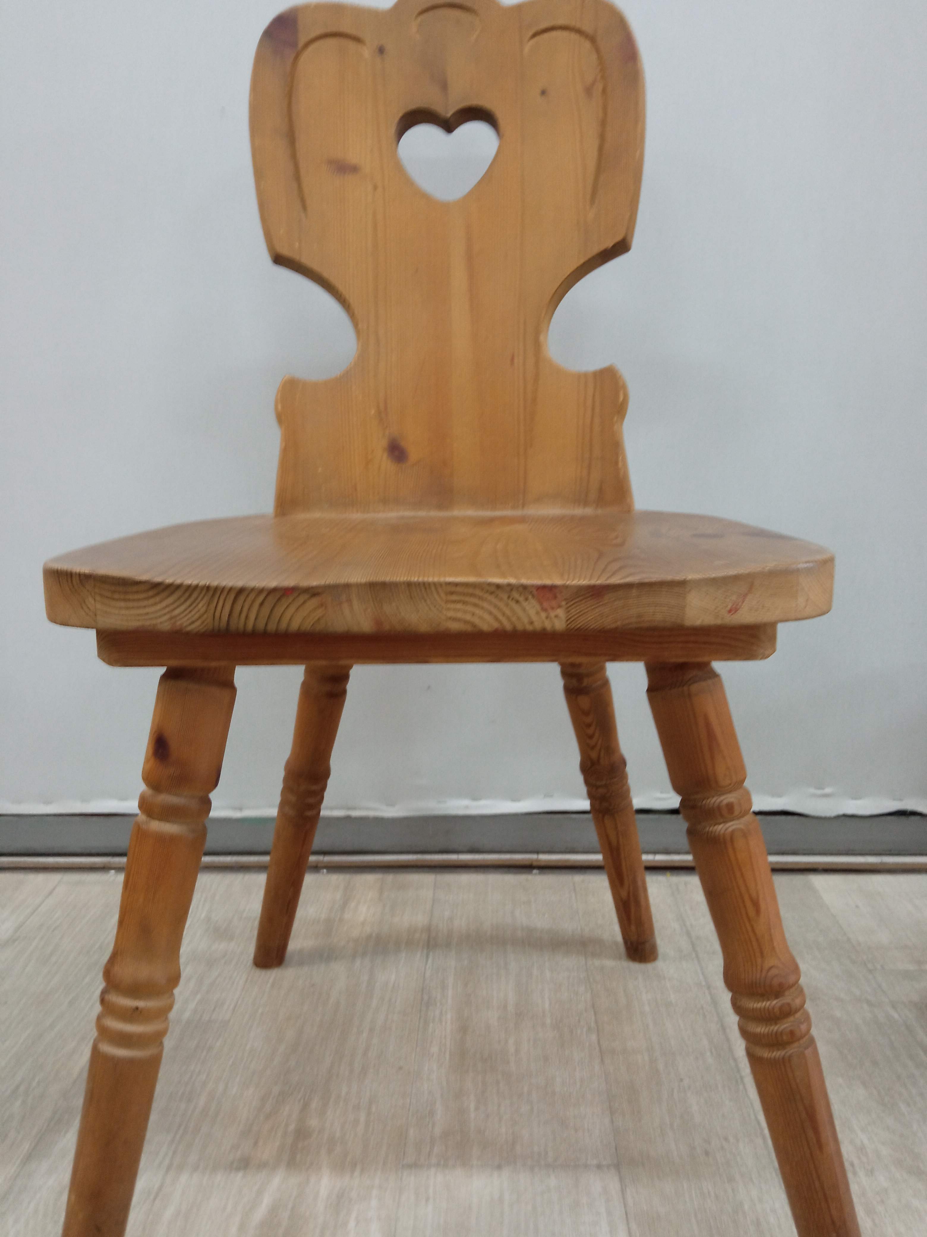 Series of 4 Savoyard pine chairs